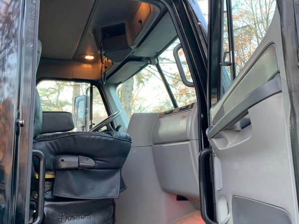 2003 Renegade Toterhome w/ Garage for Sale $95,000