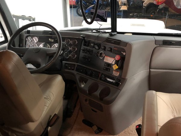 2007 Haulmark Toterhome & 2016 Look Stacker for Sale $178,000