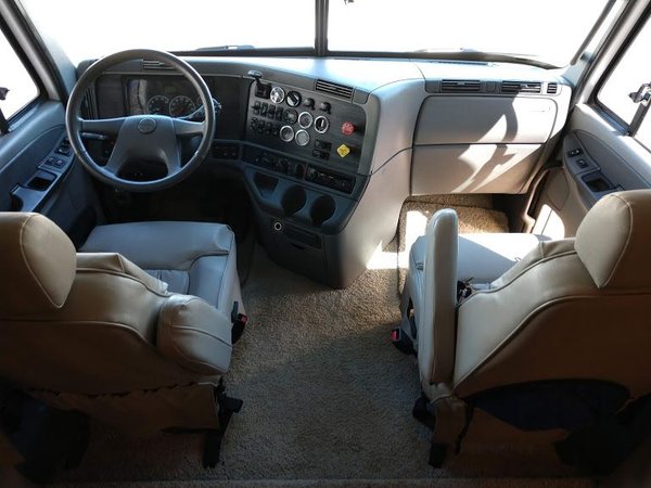 2006 Haulmark Motorgarage Mercedes 450HP 43' 1-Slides with B