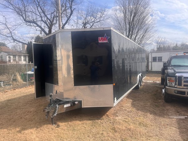28’ enclosed lightweight trailer  for Sale $8,800 