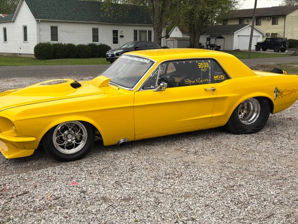 Ford BEAUTIFUL 68 MUSTANG ROLLER- 4 LINK - STRUT FRONT END