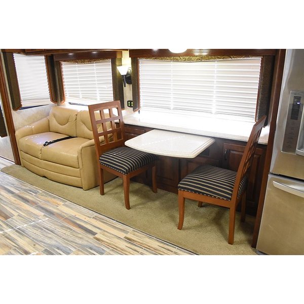 2009 Monaco Camelot 42KSQ 43' Class A Coach RV