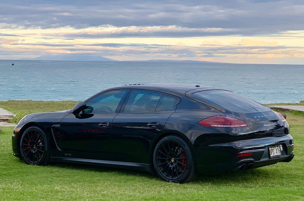 Porsche panamera gts 2015