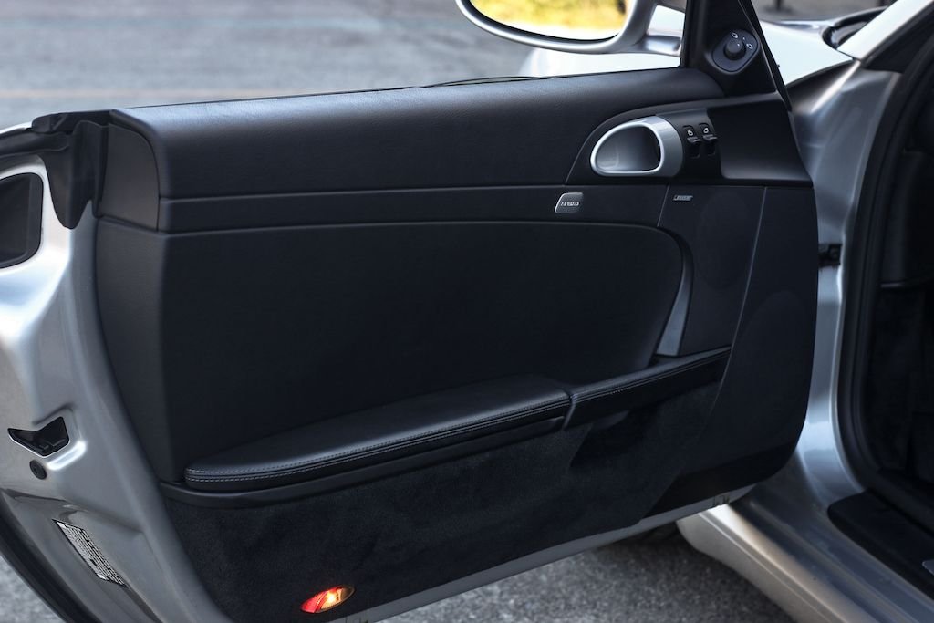 2007 Porsche Cayman - 2007 987.1 Cayman S with a clean carfax 63k miles tastefully modified - Used - VIN WP0AB29807U782810 - 63,587 Miles - 6 cyl - 2WD - Manual - Coupe - Silver - Hayward, CA 94545, United States