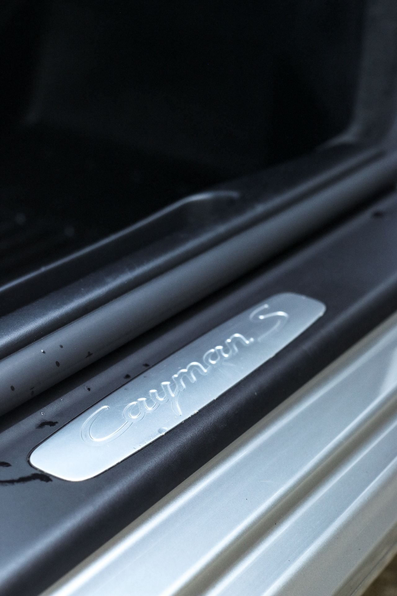 2007 Porsche Cayman - 2007 987.1 Cayman S with a clean carfax 63k miles tastefully modified - Used - VIN WP0AB29807U782810 - 63,587 Miles - 6 cyl - 2WD - Manual - Coupe - Silver - Hayward, CA 94545, United States