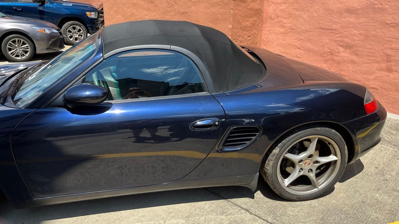 2003 Porsche Boxster - Accident-Damaged 2003 986 Boxster - Used - VIN WP0CA29803U622271 - 79,000 Miles - 6 cyl - 2WD - Manual - Convertible - Blue - Cincinnati, OH 45202, United States