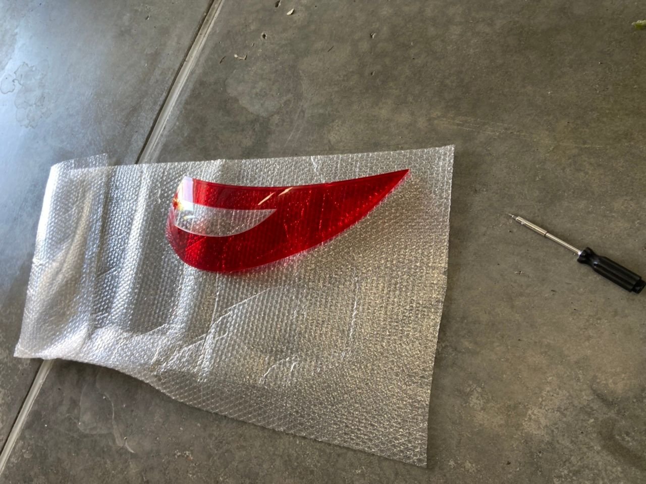 Lights - Porsche 997.2 passenger right tail light lens cover, NEW - New - 0  All Models - Seatac, WA 98198, United States