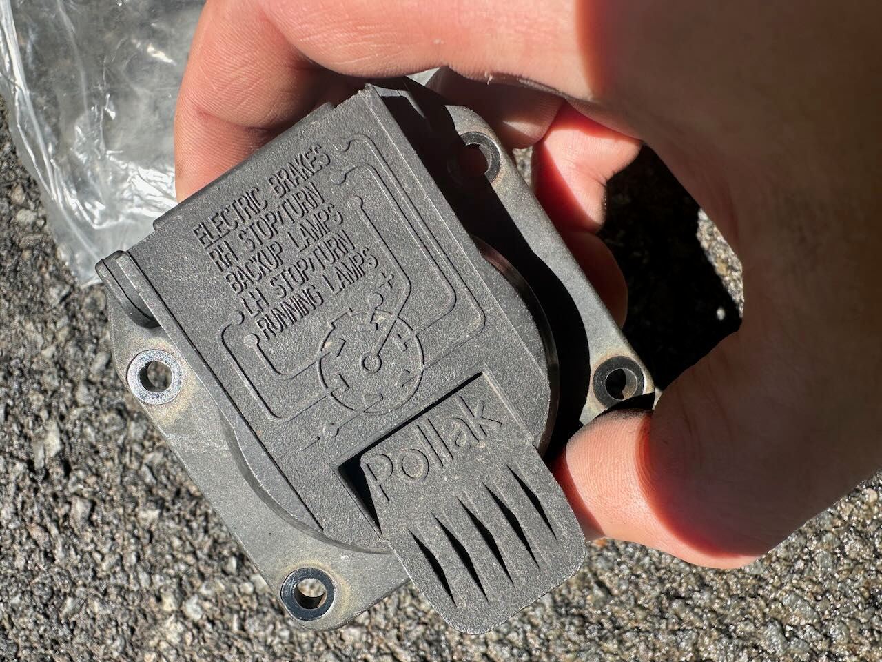 Accessories - Porsche Cayenne 955 or 957 Gen OEM Trailer Hitch, Controller and Plug - Used - 2004 to 2010 Porsche Cayenne - Glen Spey, NY 12737, United States