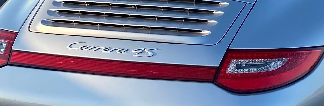 Exterior Body Parts - WTB:  997 C4S Rear Reflector - Used - 2005 to 2012 Porsche 911 - New York, NY 10001, United States