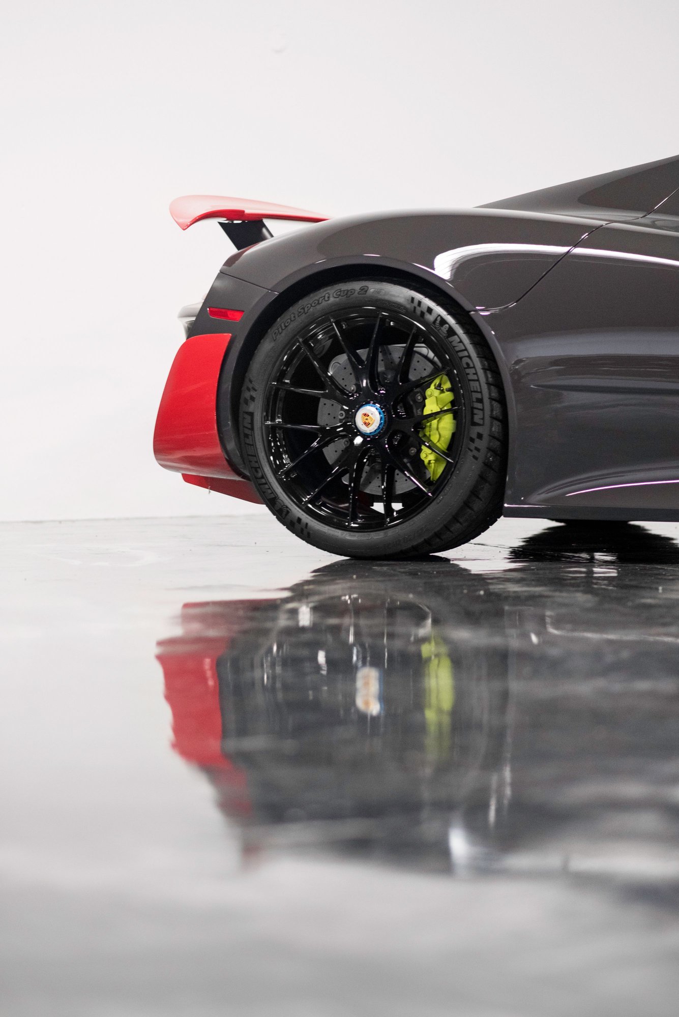 2015 Porsche 918 Spyder - 2015 Porsche 918 Spyder Weissach Paint to Sample Grey / Black - Used - VIN WP0CA2A18FS800829 - 4,873 Miles - Atlanta, GA 30360, United States