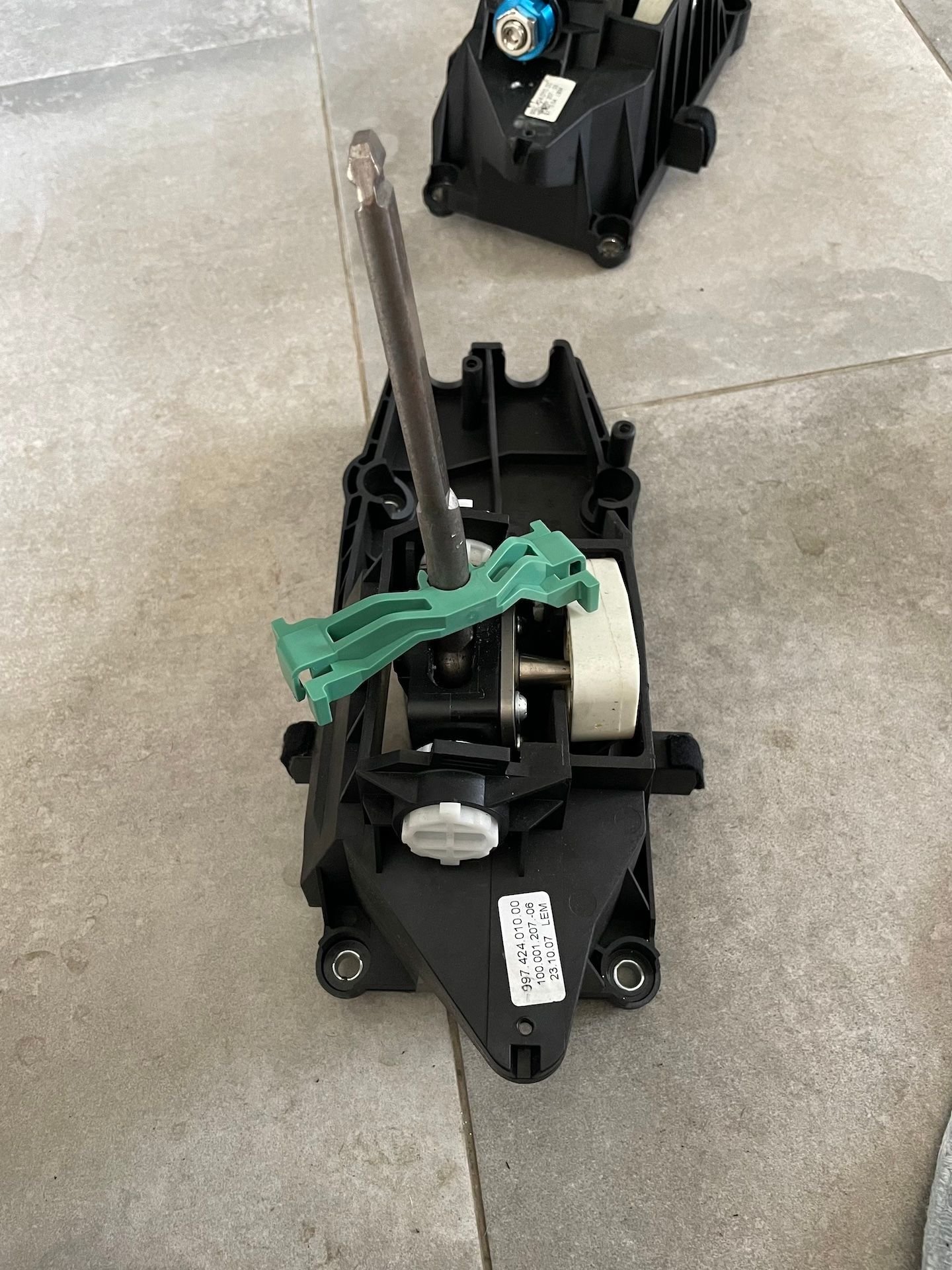 2002 Porsche 911 - 997 Shift assembly - Drivetrain - $200 - Saugus, MA 01906, United States