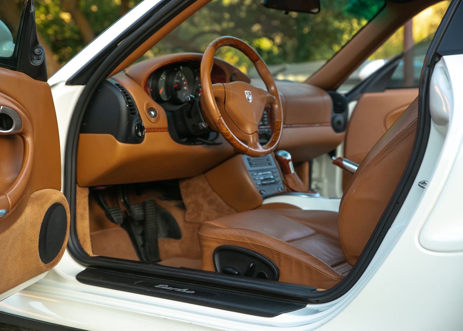 2001 Porsche 911 - 2001 Porsche 911 996 Turbo - Rare Biarritz White/ Natural Brown combo - Used - VIN WP0AB29901S686638 - 66,200 Miles - 6 cyl - AWD - Manual - Coupe - White - Logan, UT 84321, United States