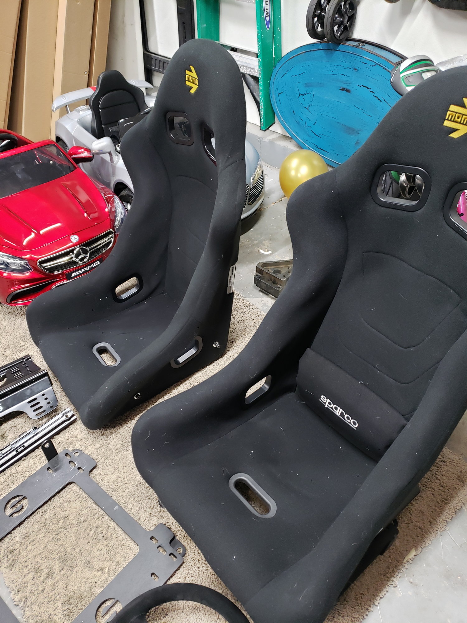 Interior/Upholstery - Fits 996: Momo seats, mounts, sliders, Momo mod69, nrg hub/QR, GT3 Console del, etc. - Used - 1999 to 2005 Porsche 911 - Parker, CO 80134, United States