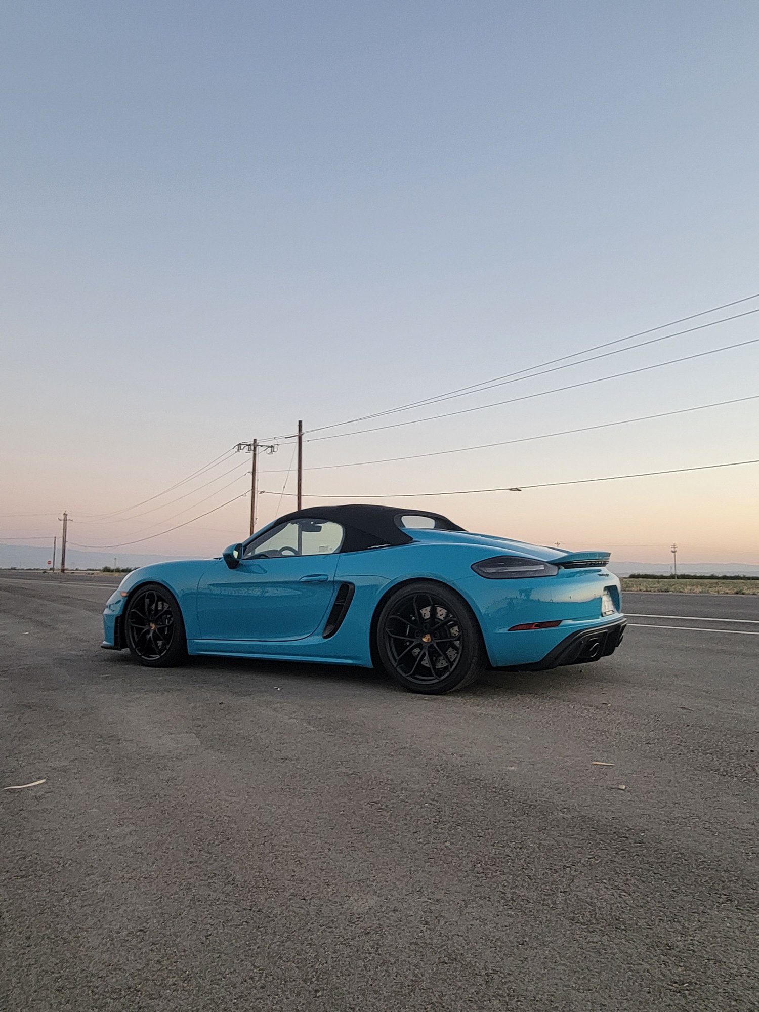 2021 Porsche 718 Spyder - Miami Blue 718 Spyder - Used - VIN WP0CC2A86MS240135 - 5,200 Miles - 6 cyl - 2WD - Automatic - Convertible - Blue - Bakersfield, CA 93314, United States