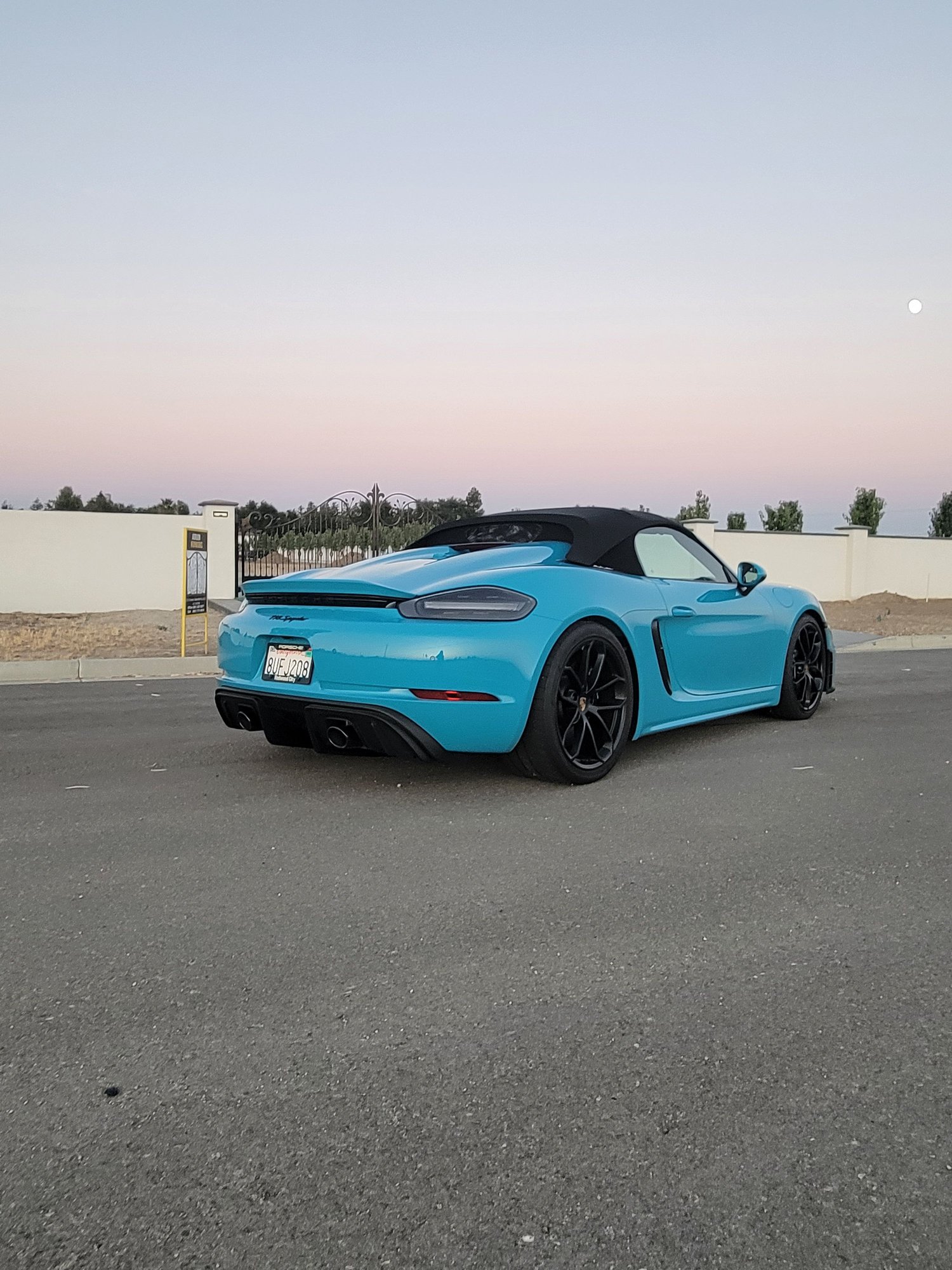 2021 Porsche 718 Spyder - Miami Blue 718 Spyder - Used - VIN WP0CC2A86MS240135 - 5,200 Miles - 6 cyl - 2WD - Automatic - Convertible - Blue - Bakersfield, CA 93314, United States
