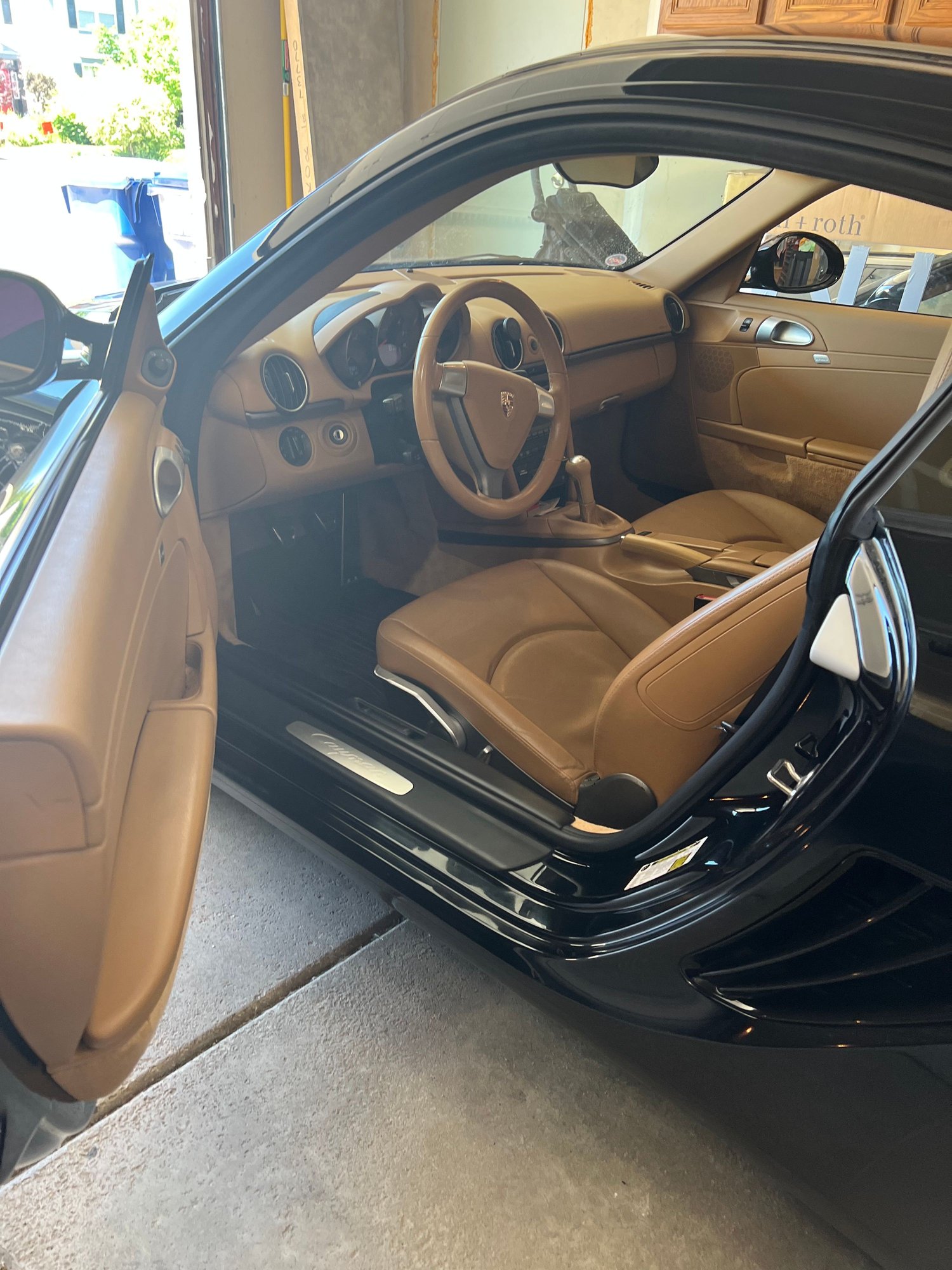 2009 Porsche Cayman - 2009 Porsche Cayman Base 2.9 MANUAL 987.2 Black/Sand Beige - Used - VIN WP0AA29809U760375 - 94,210 Miles - 6 cyl - 2WD - Manual - Coupe - Black - St Charles, IL 60175, United States