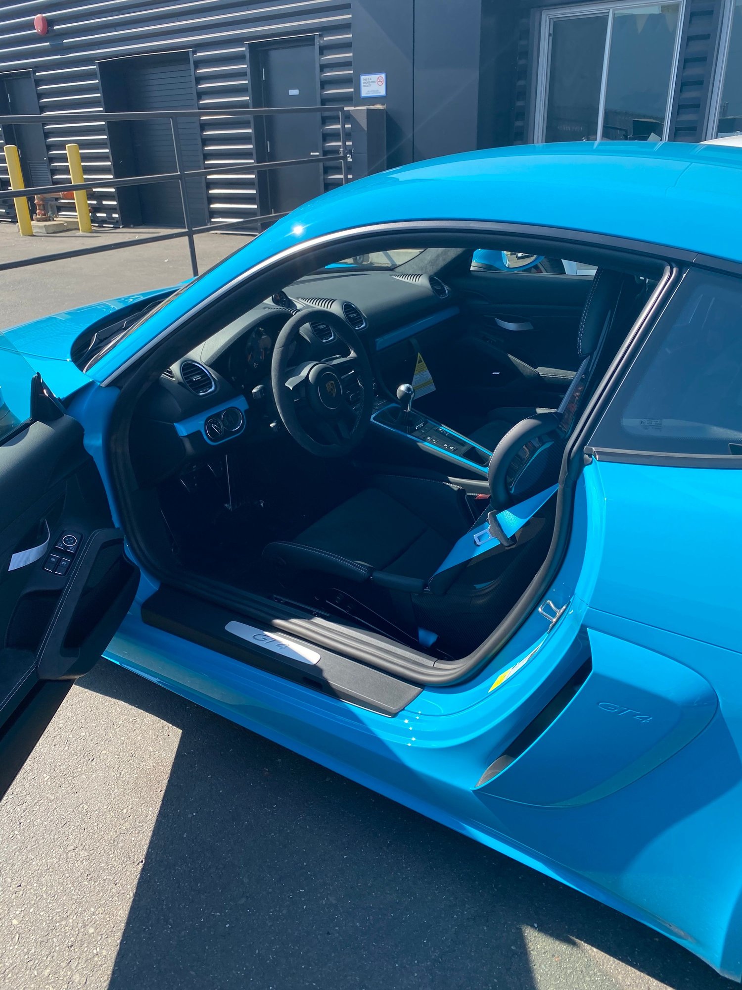 2020 Porsche 718 Cayman - 2020 718 GT4 - Used - VIN WP0AC2A89LS289402 - 6,400 Miles - 6 cyl - 2WD - Manual - Coupe - Blue - Fremont, CA 94536, United States