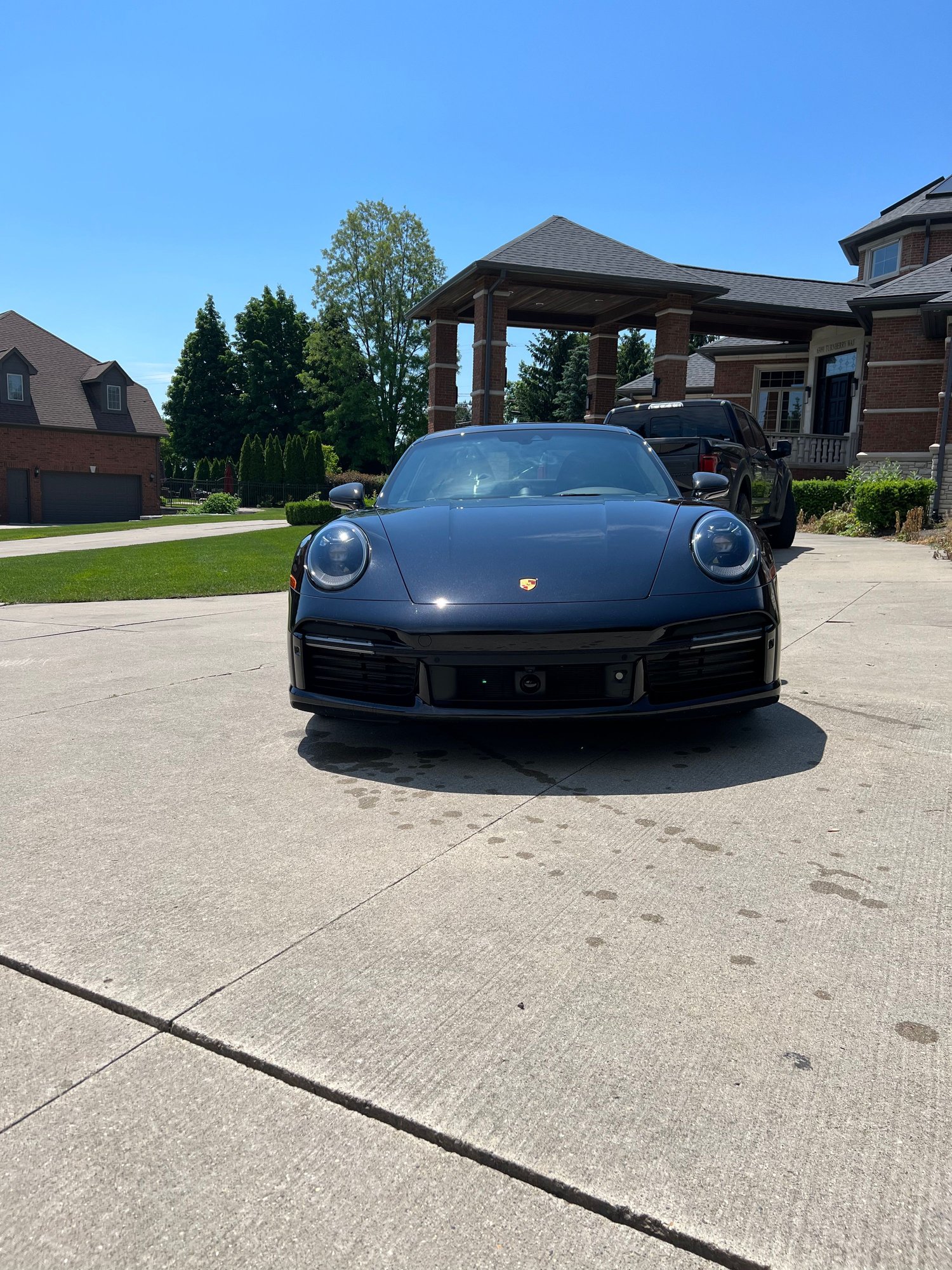 2022 Porsche 911 - For Sale 2022 911 (992) Turbo S, Carbon Buckets, Low Miles - Used - VIN WP0AD2A99NS255064 - 800 Miles - 6 cyl - AWD - Automatic - Coupe - Black - Washington, MI 48095, United States