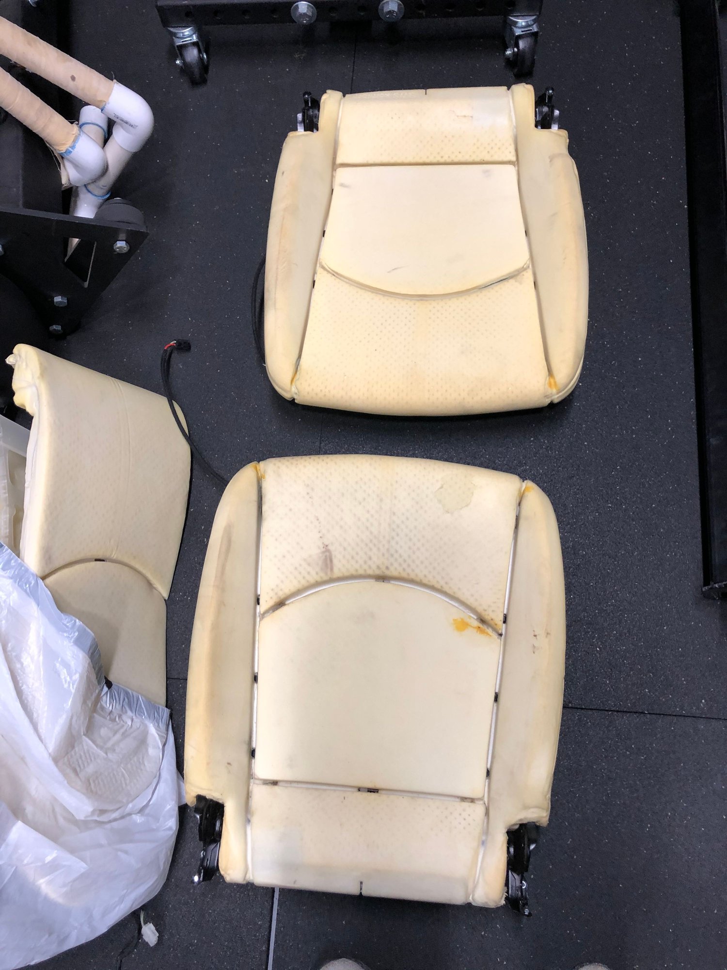 Interior/Upholstery - Black 997/987 manual comfort seats from a project - Used - 2005 to 2012 Porsche 911 - Irvine, CA 92618, United States