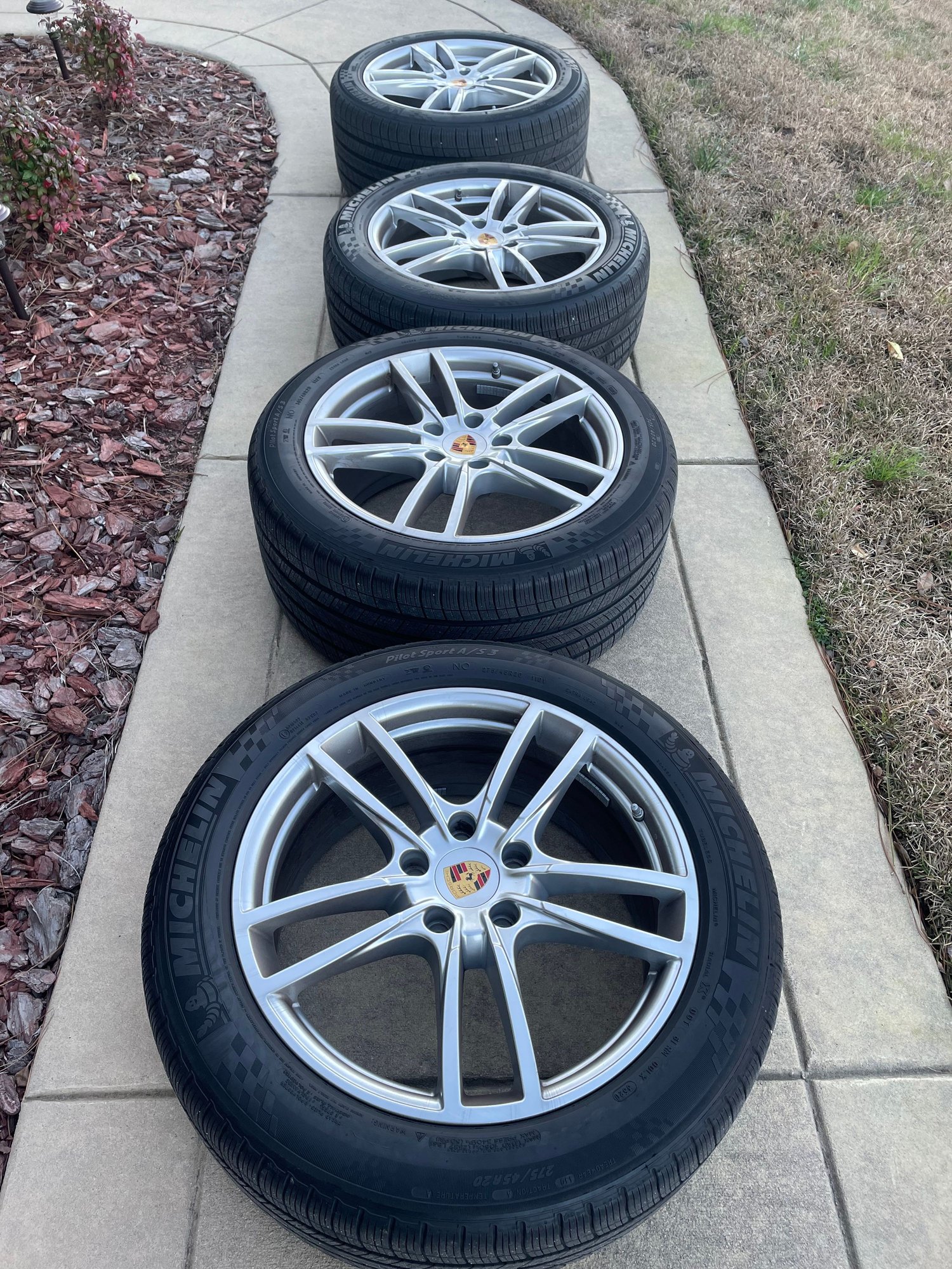 Wheels and Tires/Axles - 20” Cayenne Sport Wheels - Used - 2018 to 2022 Porsche Cayenne - Fayetteville, NC 28311, United States