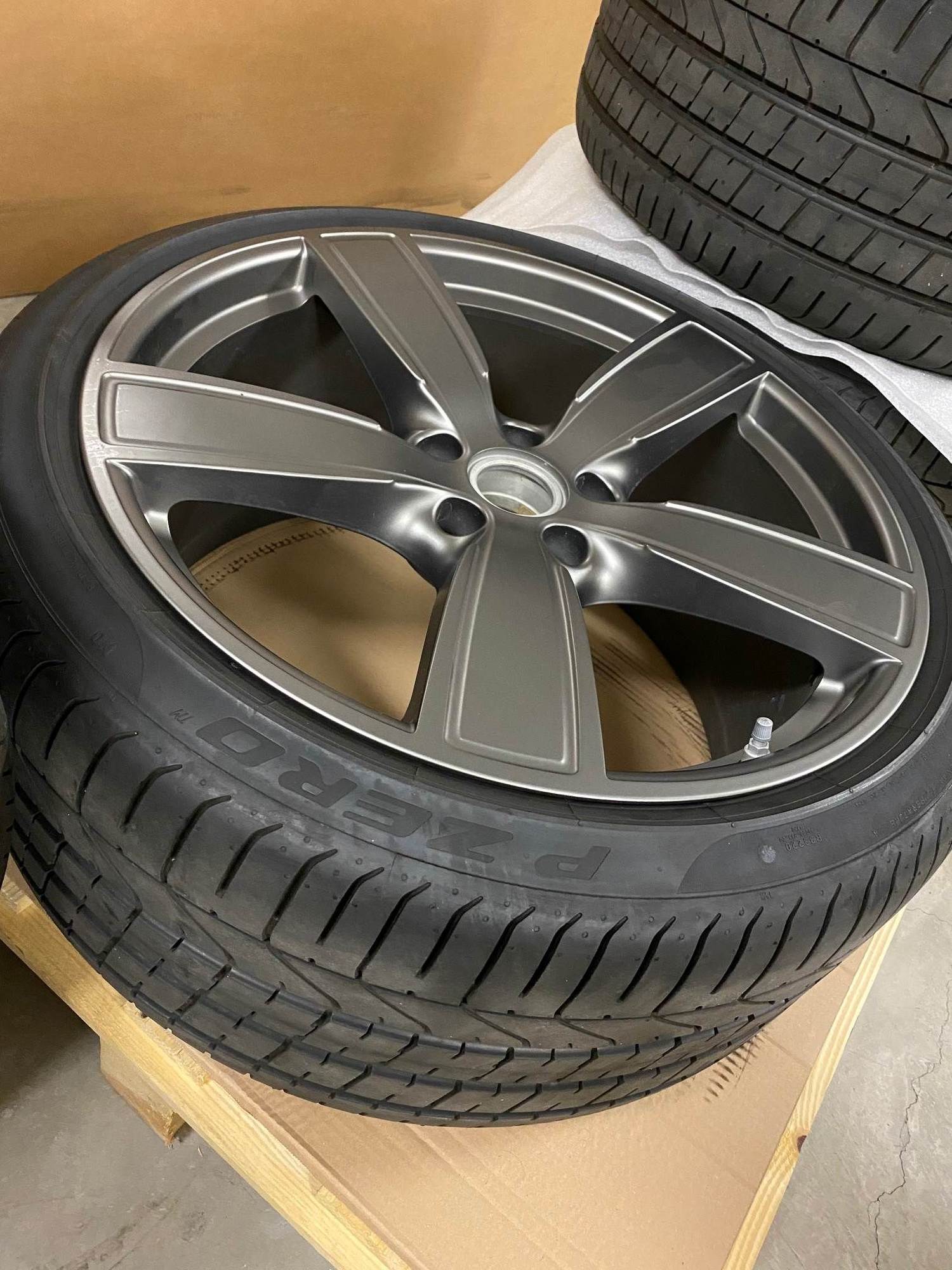 Wheels and Tires/Axles - 22" Cayenne Sport Classic wheels in satin platinum - New - 2019 to 2020 Porsche Cayenne - Los Gatos, CA 95030, United States