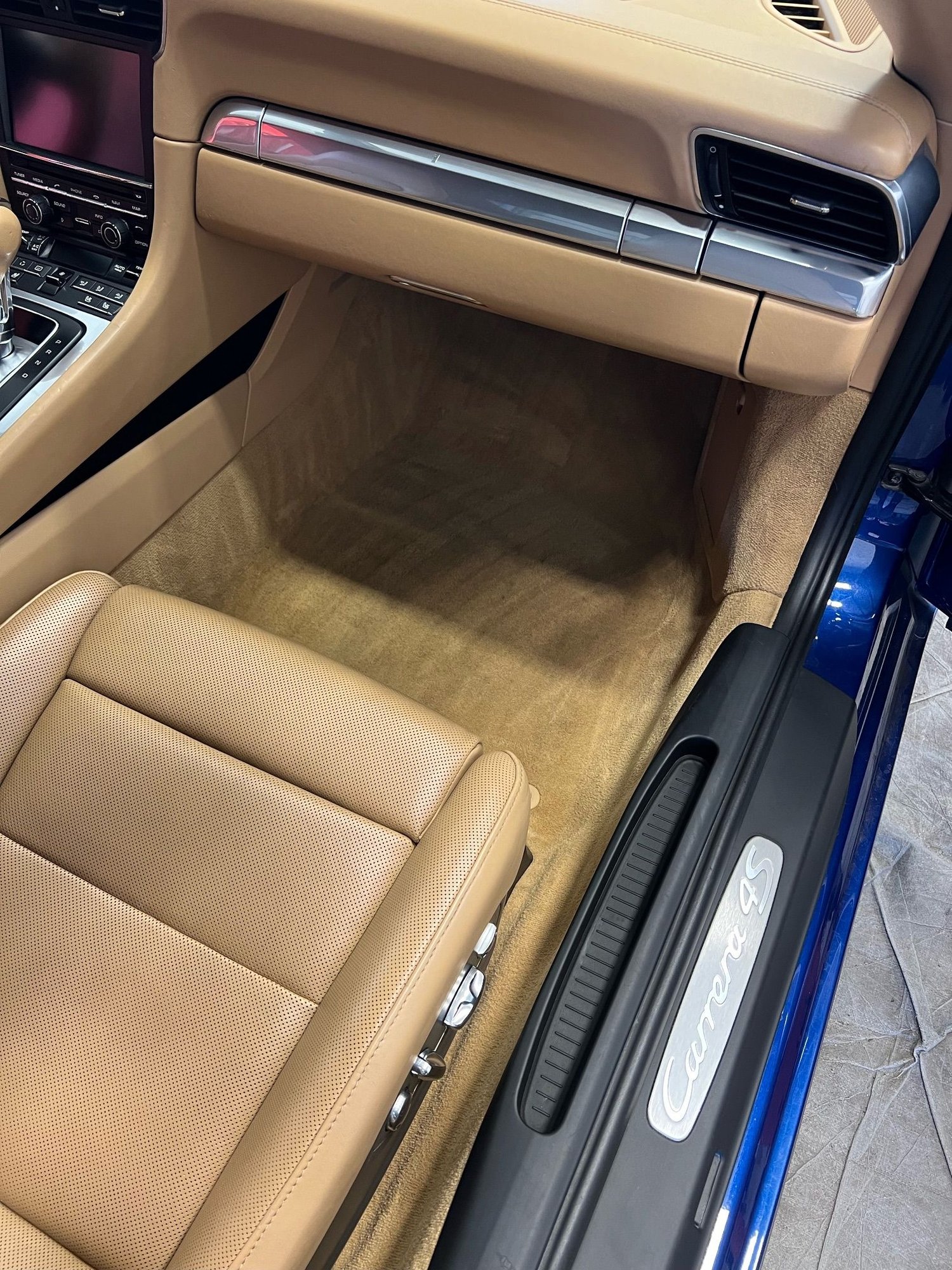 2013 Porsche 911 - 911 C4S Cabriolet Gorgeous High Spec  (Sports Chrono, PSE, Burmester, PAS, Prem Plus) - Used - VIN WP0CB2A90DS155464 - 45,000 Miles - 4WD - Automatic - Convertible - Blue - Villanova, PA 19085, United States