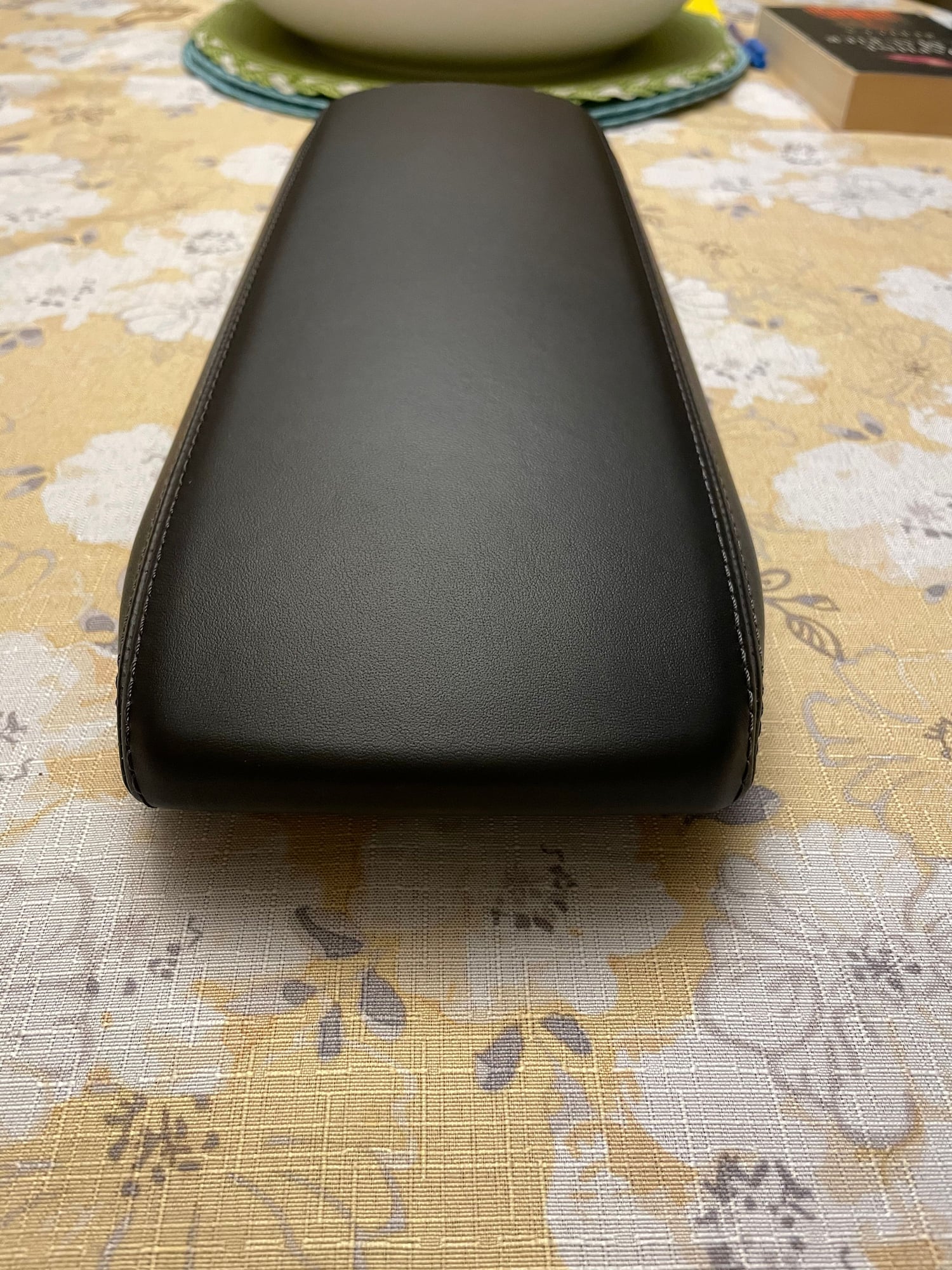 Interior/Upholstery - 991.2 Smooth Standard Interior Center Console Lid Armrest - Black 9P1.857.083 - Used - 2017 to 2019 Porsche 911 - Winnipeg, MB R3R3A4, Canada