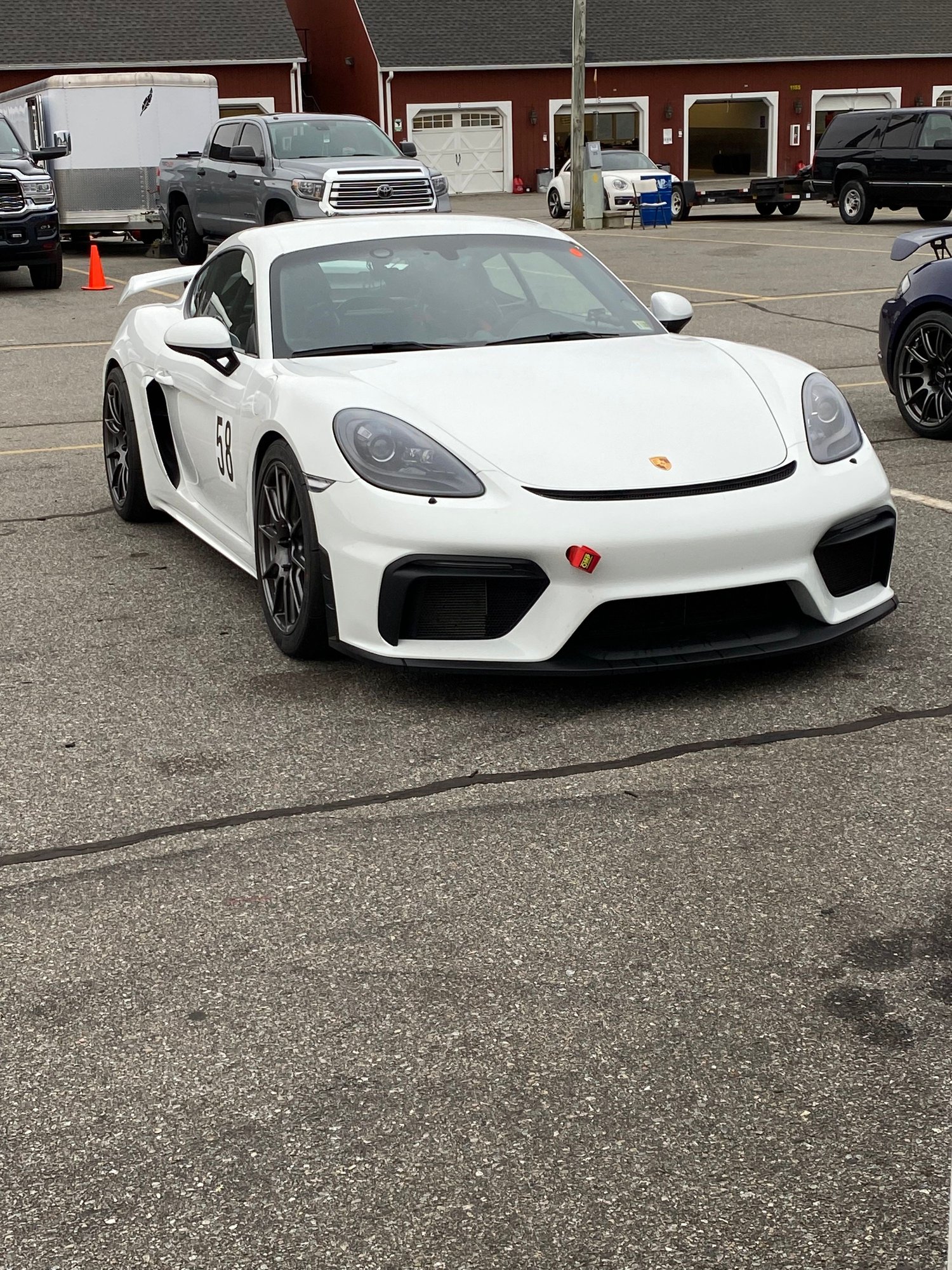 2021 Porsche 718 - 2021 Porsche GT4 For Sale - Used - VIN wpoac2a83mk289350 - 6,500 Miles - 6 cyl - 2WD - Automatic - Coupe - White - Virginia Beach, VA 23451, United States