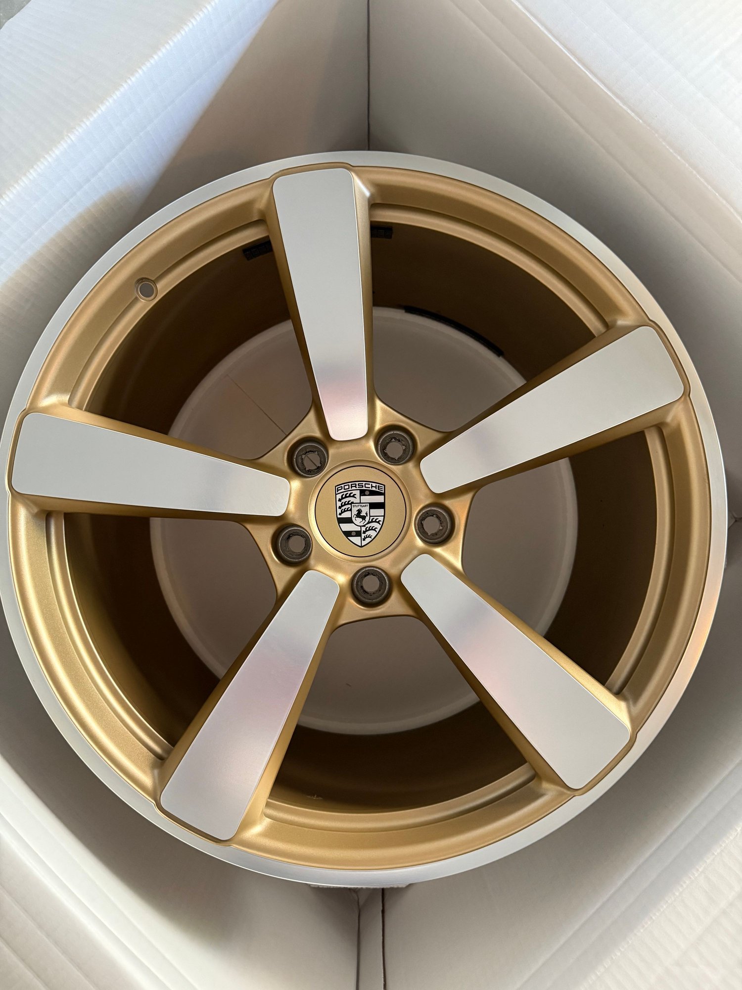 Wheels and Tires/Axles - 992 Exclusive Design Rims Aurum - Used - -1 to 2026  All Models - Lewisville, TX 75056, United States