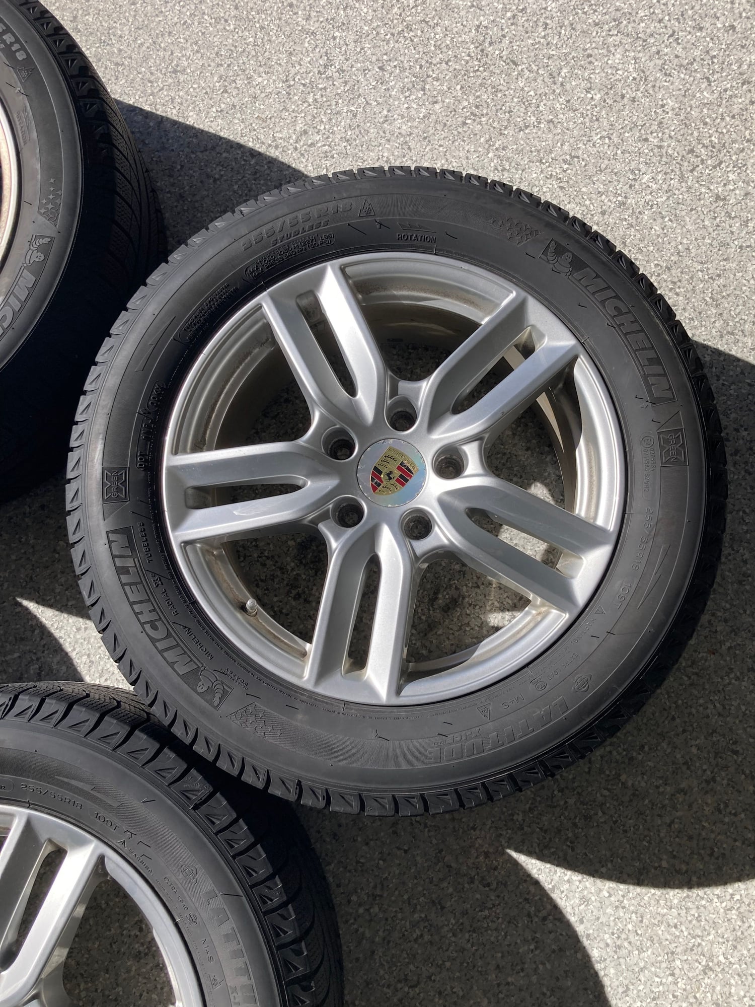 Wheels and Tires/Axles - Winter wheels/tires Cayenne - Used - 2011 to 2018 Porsche Cayenne - Oakville, ON L6K0H3, Canada