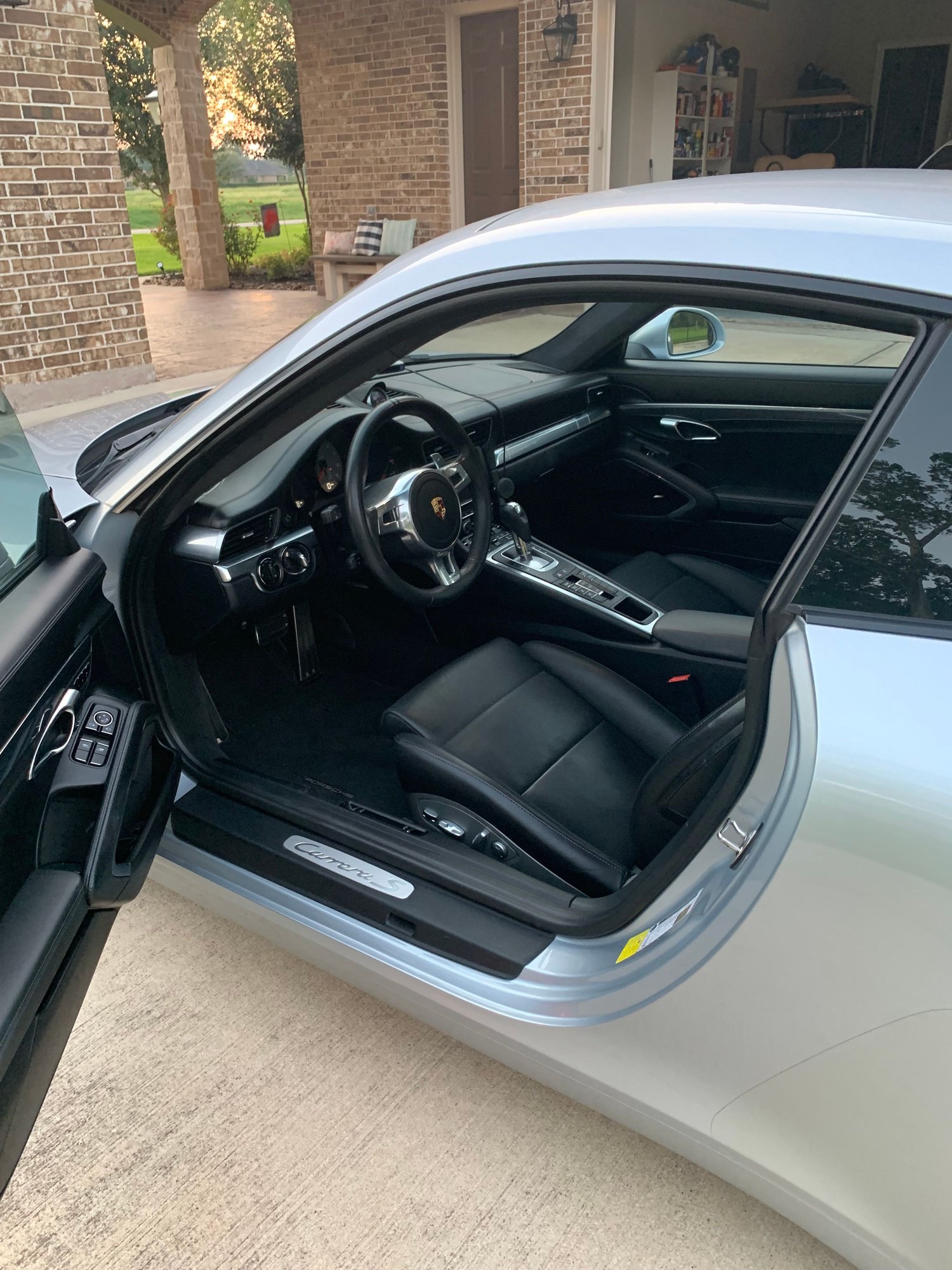 2014 Porsche 911 - 2014 Porsche 911 Carrera S Coupe - Used - VIN WP0AB2A98ES120986 - 37,500 Miles - 6 cyl - 2WD - Automatic - Coupe - Silver - Richmond, TX 77406, United States