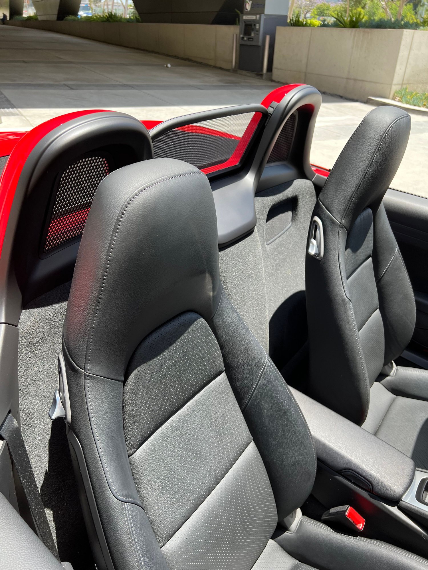 2013 Porsche Boxster - 2013 Boxster 13k mile Garage Queen, rare 6 speed manual Guards Red/Black - Used - VIN WP0AA2A99AS7064xx - 13,500 Miles - 6 cyl - 2WD - Manual - La Canada, CA 91011, United States