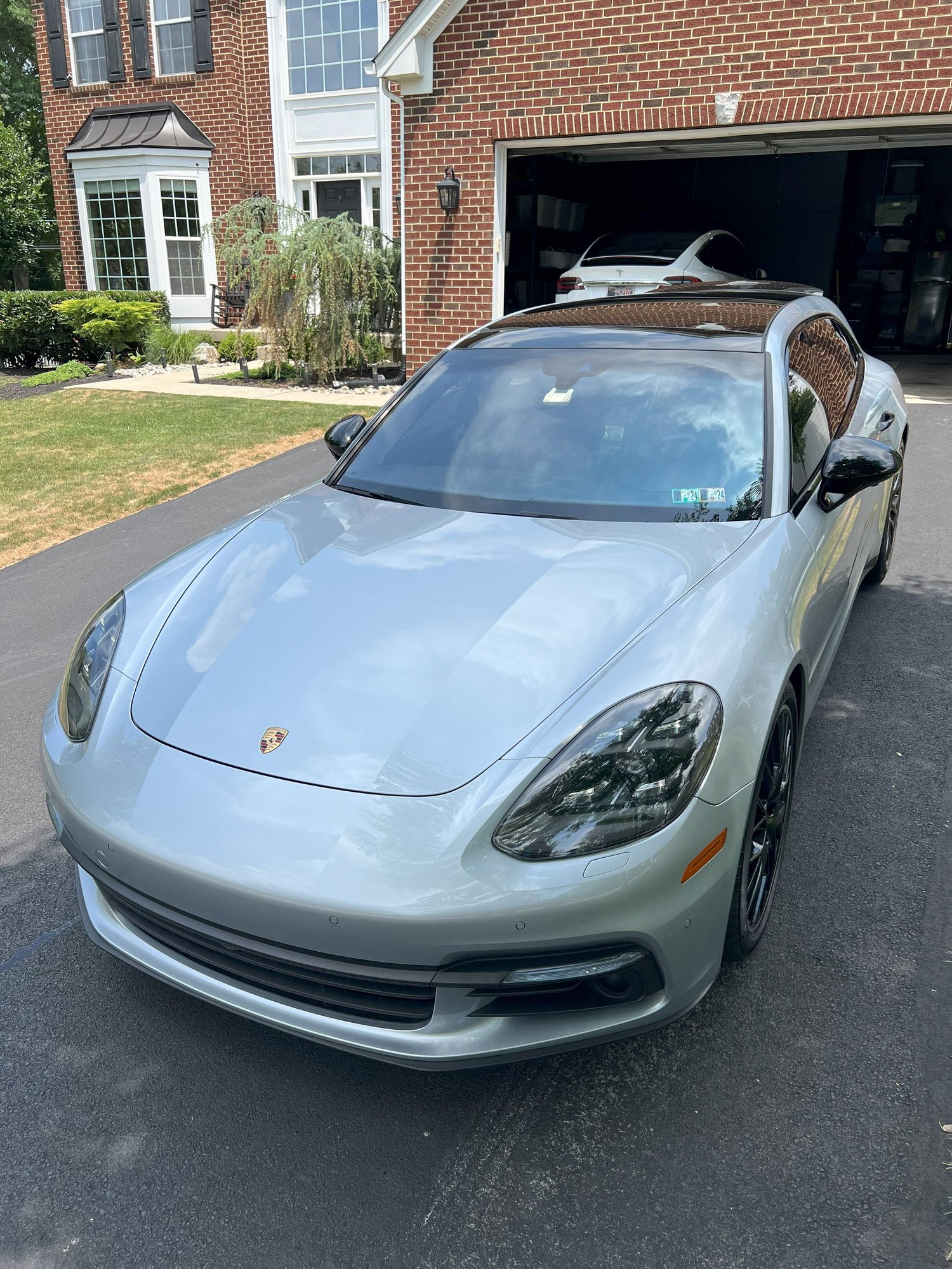 2018 Porsche Panamera - 2018 Porsche Panamera 4S Sport Turismo - Used - VIN WP0CB2A78JL190886 - 35,900 Miles - 6 cyl - AWD - Automatic - Hatchback - Silver - Allentown, PA 18104, United States