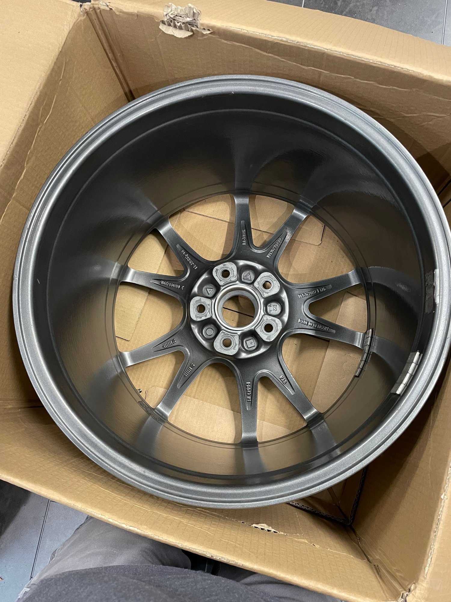 Wheels and Tires/Axles - 991.2 Carrera wheels for T, S, Base narrow body cars - Used - 2017 to 2019 Porsche 911 - Harrisonburg, VA 22801, United States