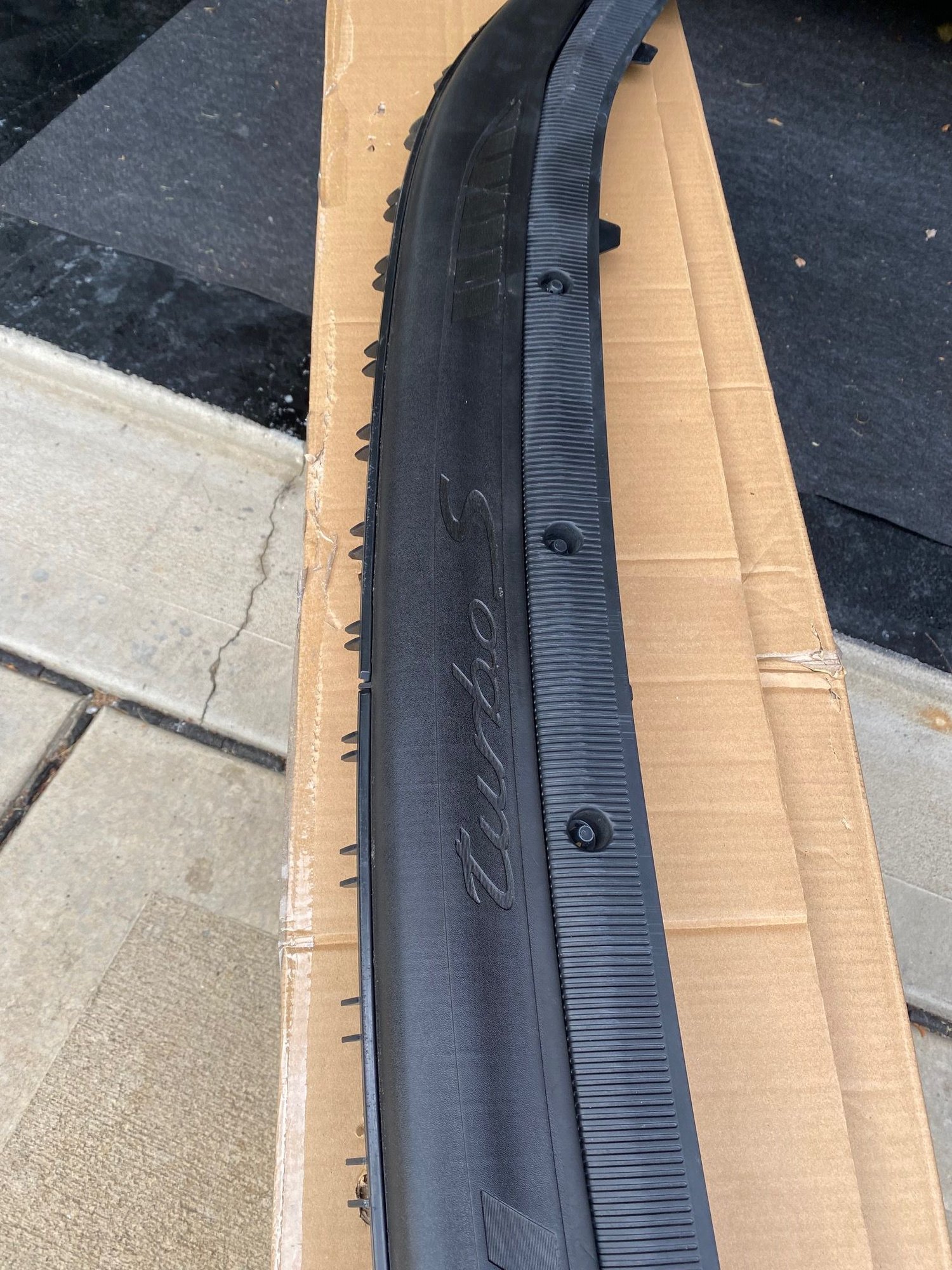 Exterior Body Parts - 2014-2019 911 Turbo models.  Replacement Spoiler Lip Assembly (Complete) - Used - 0  All Models - Pittsburgh, PA 15235, United States