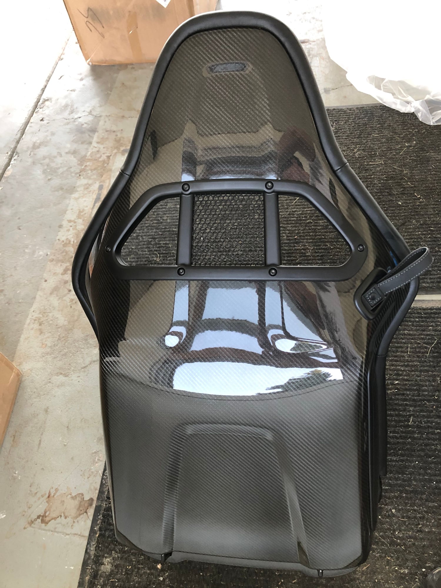 Interior/Upholstery - 997 GT2 Carbon Bucket Seats - Used - 2005 to 2011 Porsche GT2 - 2005 to 2011 Porsche GT3 - 2005 to 2011 Porsche Carrera - Downers Grove, IL 60516, United States
