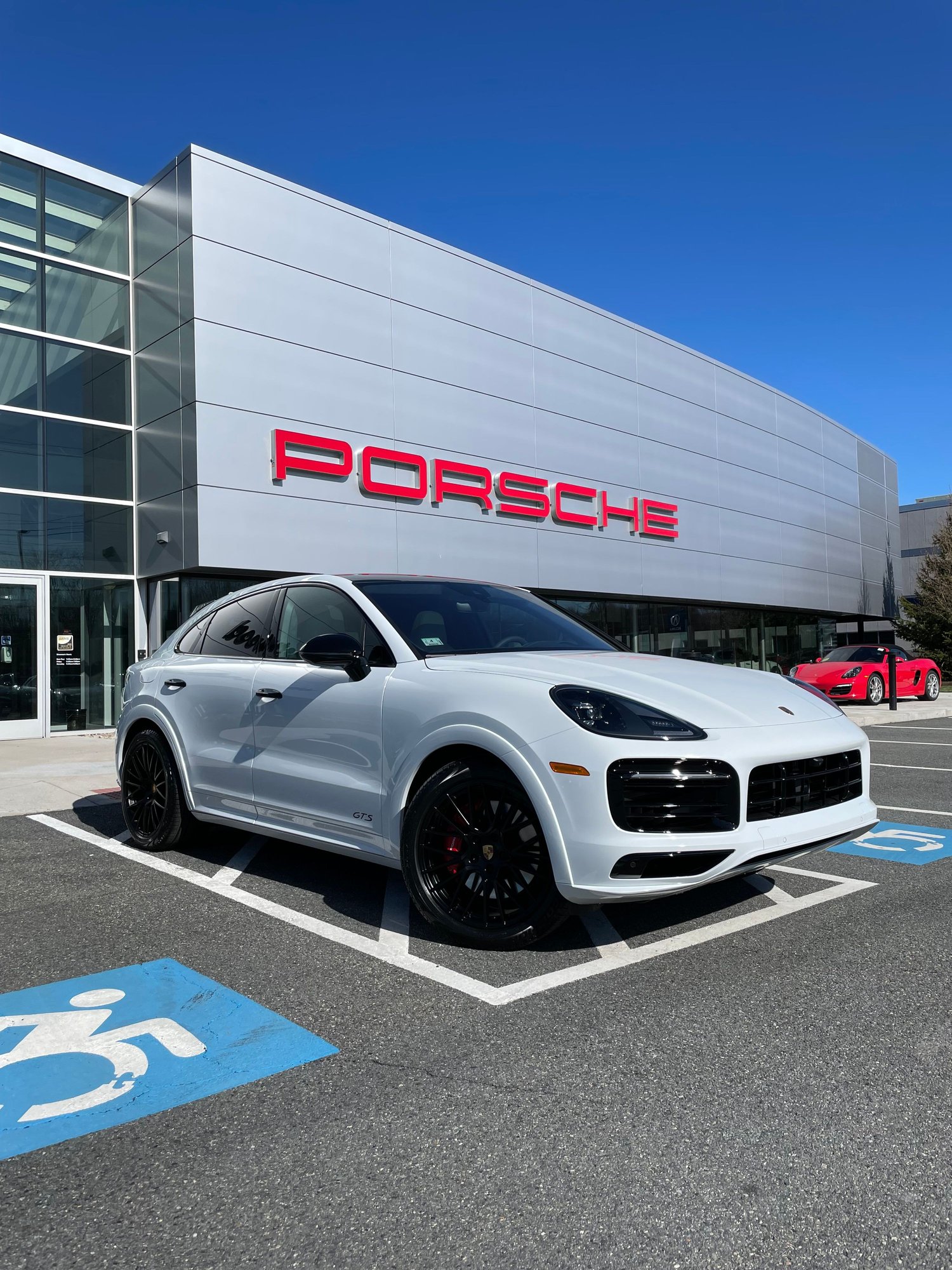 2022 Porsche Cayenne - 2022 Cayenne Coupe GTS White, Graphite/Chalk Interior, Premium, Assistance & More - Used - VIN WP1BG2AY8NDA55735 - 30,500 Miles - 8 cyl - AWD - Automatic - SUV - White - Boston, MA 02129, United States