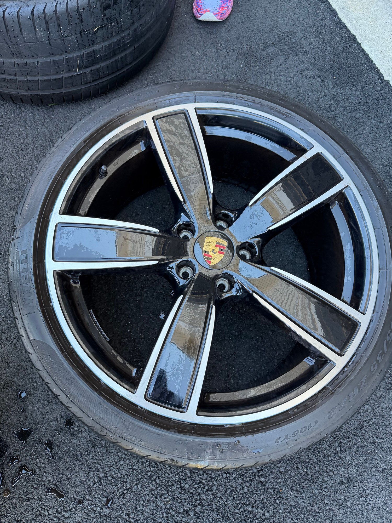 Wheels and Tires/Axles - 22" Cayenne Sport Classic in Gloss Black (48Y) - Used - All Years  All Models - Doylestown, PA 18901, United States