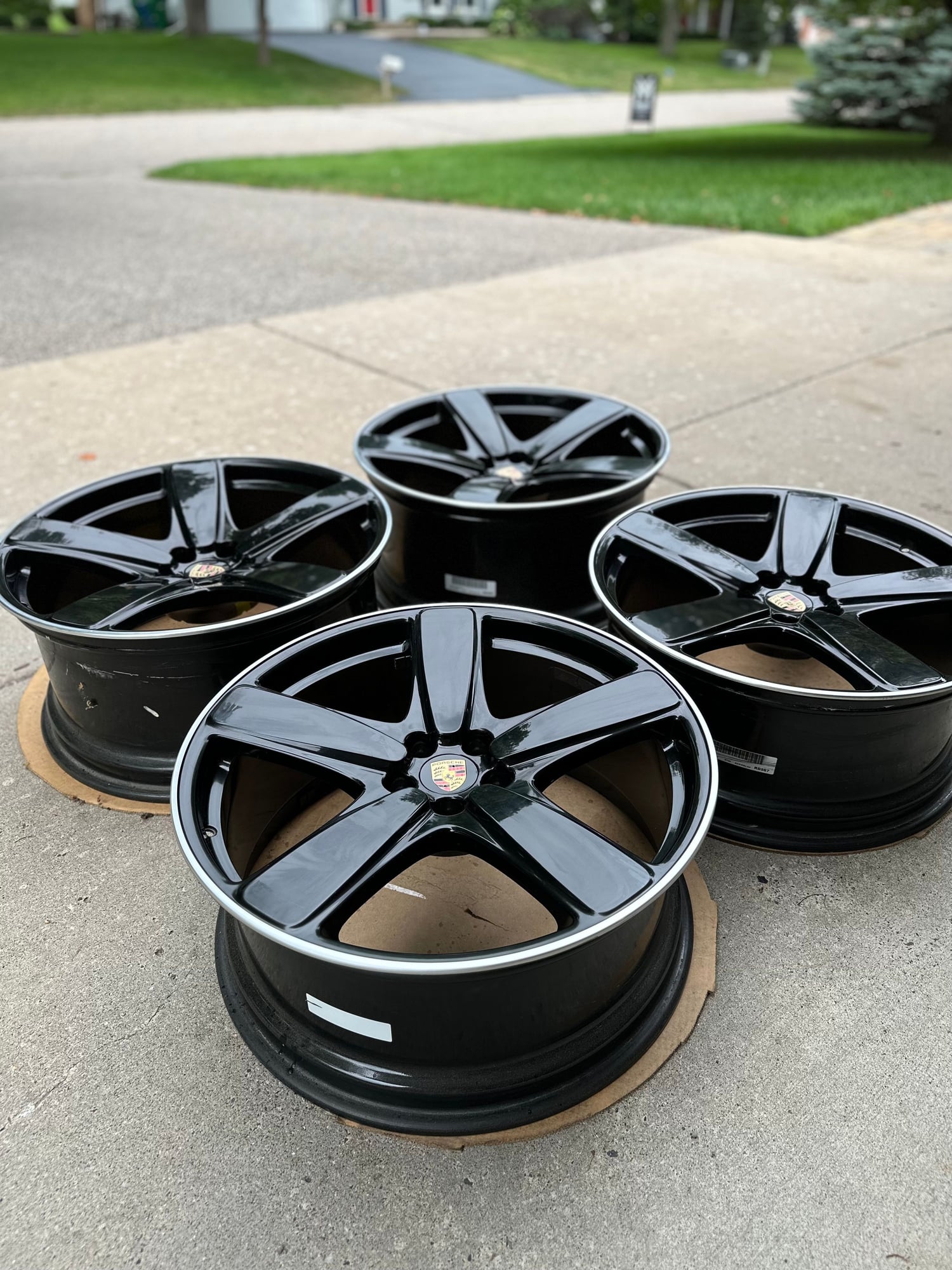 2020 Porsche Cayenne - Wheels, Tires & TPMS For Sale: Cayenne Panamera Macan 911 Carrera Boxster Cayman - Plymouth, MN 55447, United States