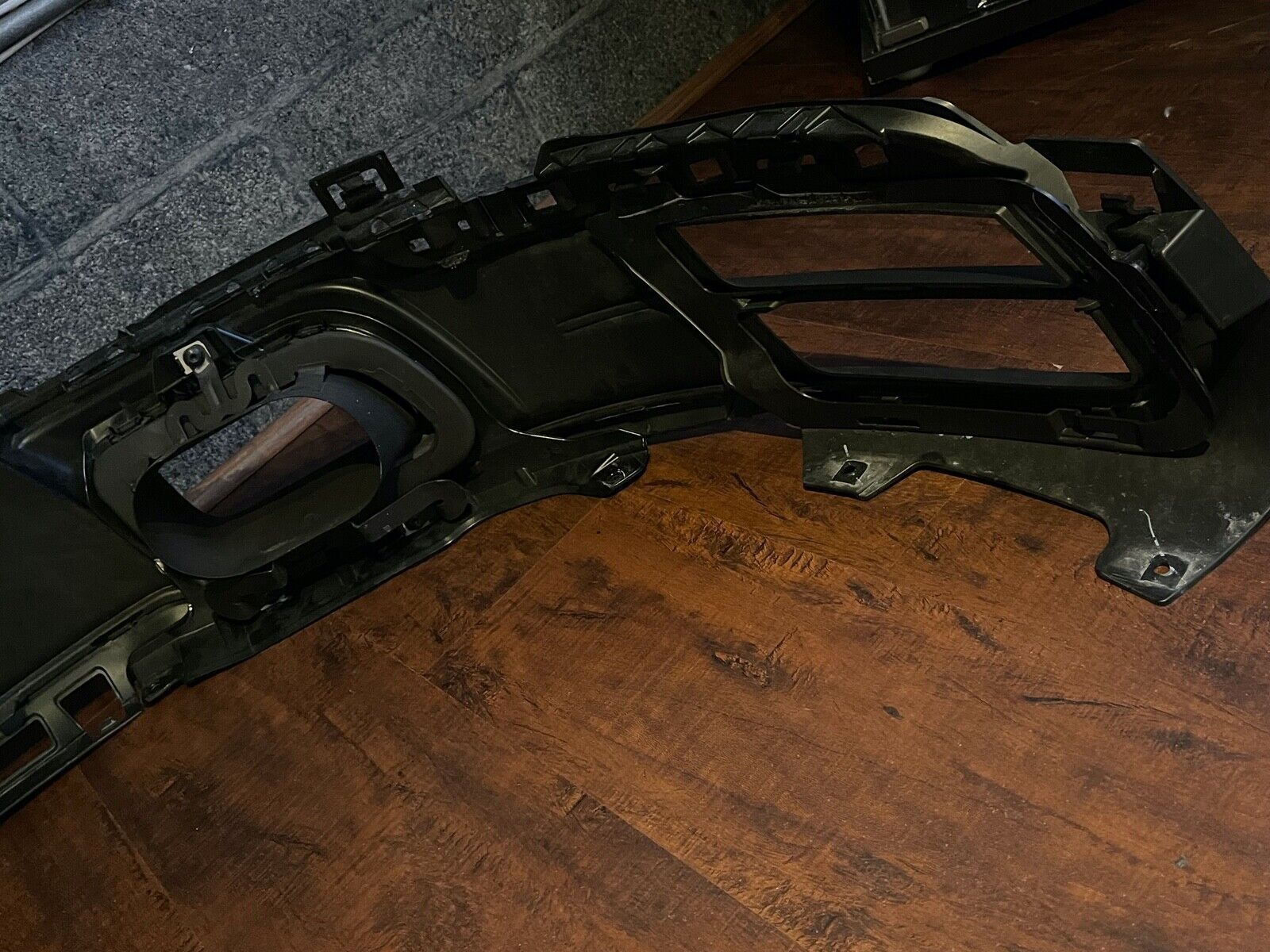 Exterior Body Parts - Porsche Carrera 911 Rear Lower Bumper Cover Diffuser with Tips - Used - -1 to 2025  All Models - Miami, FL 33186, United States