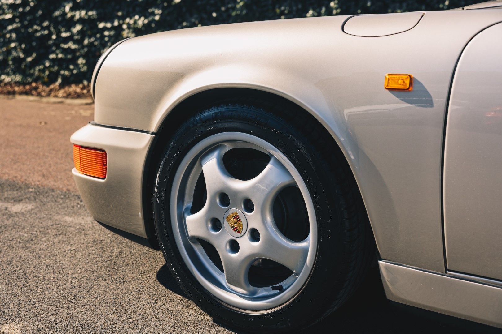 1990 Porsche 911 - Matching 1990 Porsche 964 C4 Linen Grey Metallic – Werksauslieferung & Full history! - Used - VIN WP0ZZZ96ZLS404970 - 128 Miles - 6 cyl - 4WD - Manual - Coupe - Other - Ghent, Belgium