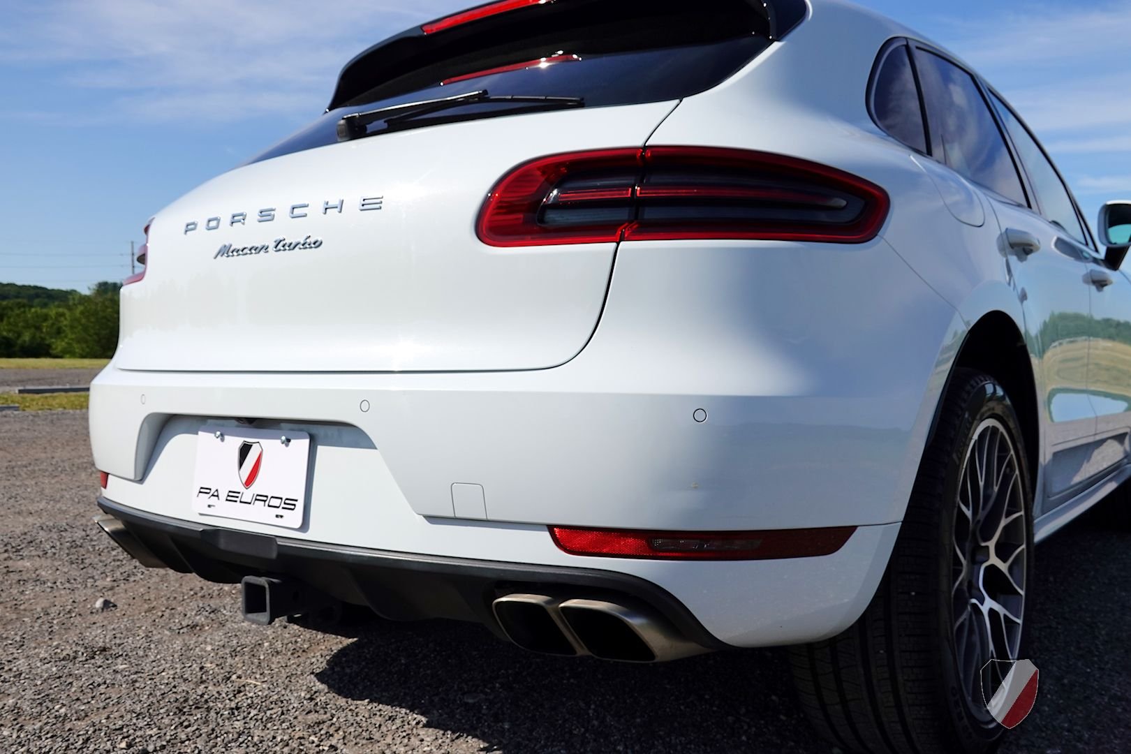 2018 Porsche Macan - 2018 Porsche Macan Turbo, one owner - Used - VIN WP1AF2A55JLB70071 - 40,053 Miles - 6 cyl - AWD - Automatic - SUV - White - Exton, PA 19341, United States