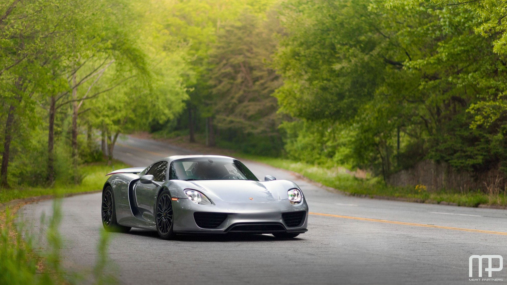 2015 Porsche 918 Spyder - 2015 Porsche 918 Spyder - Used - VIN WP0CA2A12FS800244 - 2,860 Miles - 8 cyl - AWD - Automatic - Convertible - Silver - Atlanta, GA 30360, United States