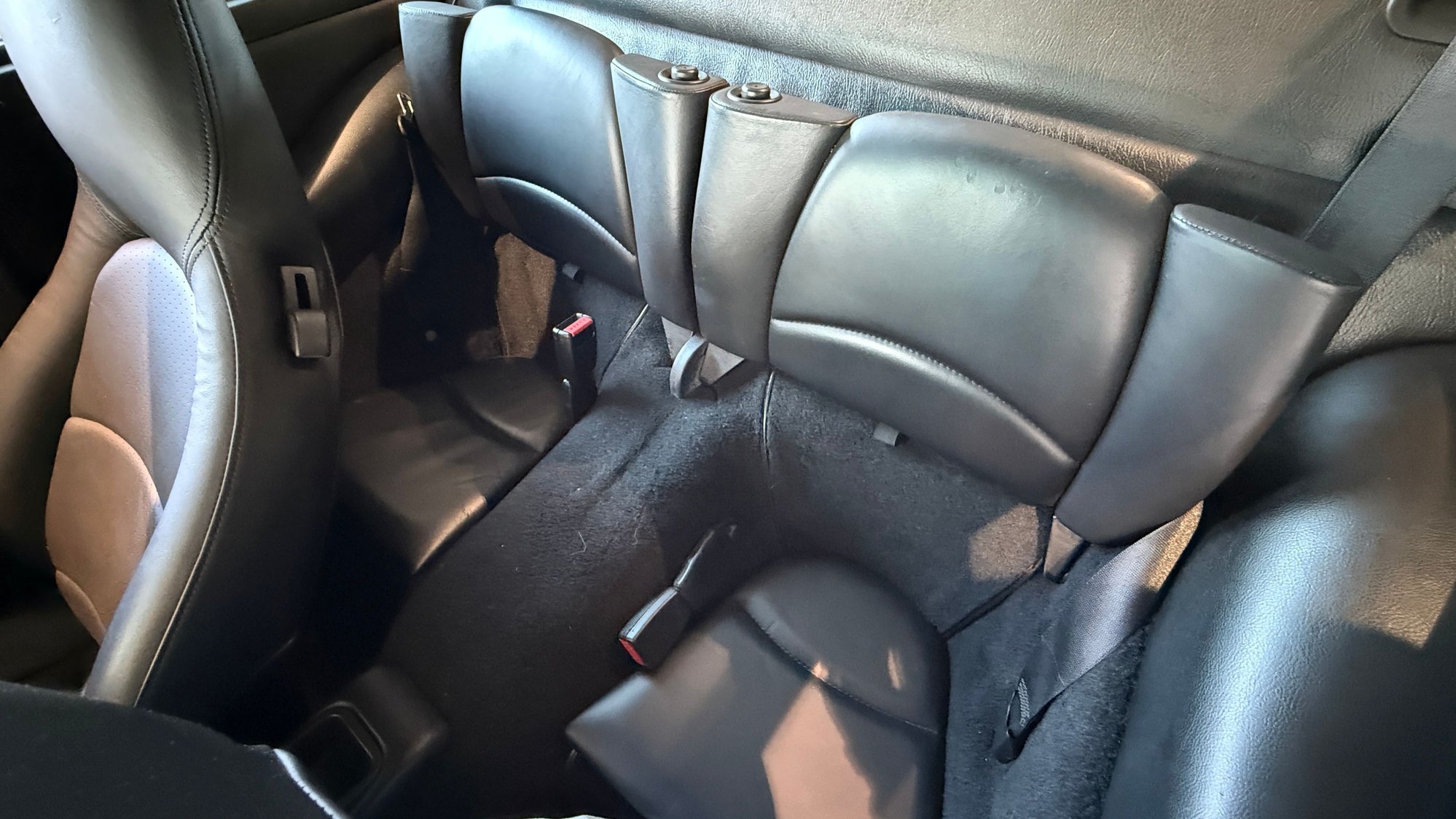 1997 Porsche 911 - 1997 Porsche 911 Carrera 4S - Used - VIN WP0AA2990VS320560 - 148,665 Miles - 6 cyl - 2WD - Manual - Coupe - Silver - Richmond, VA 23113, United States