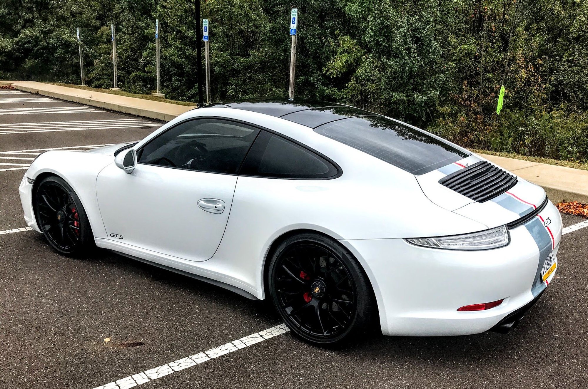 2015 Porsche 911 -  - Used - VIN WP0AB2A99FS125406 - 20,450 Miles - 2WD - Automatic - Coupe - White - Chalfont, PA 18914, United States