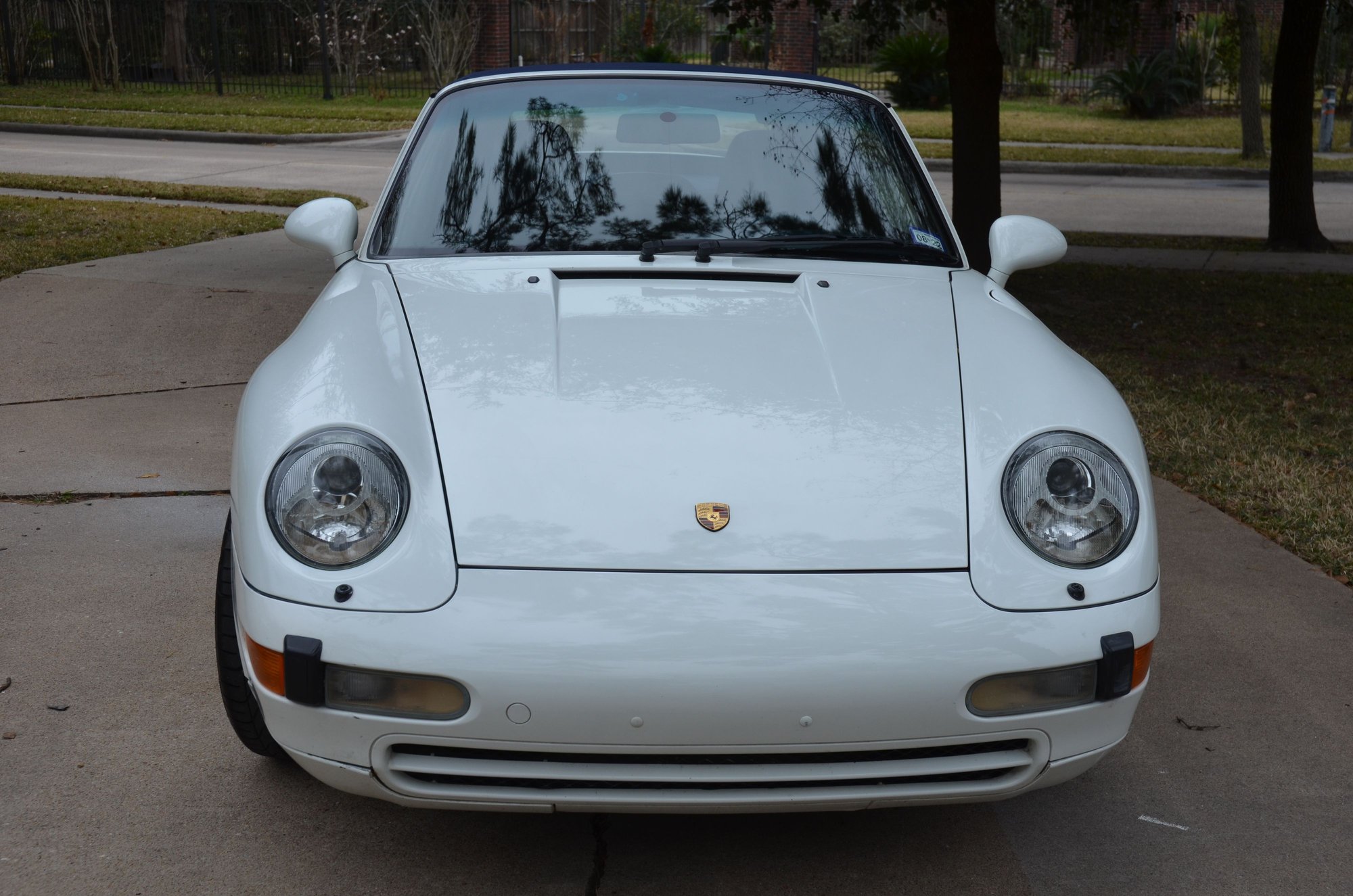 1995 Porsche 911 - 1995 Porsche 993 911 Carrera Cabriolet - Used - VIN WP0CA2998SS342228 - 53,500 Miles - 6 cyl - 2WD - Automatic - Convertible - White - Houston, TX 77024, United States