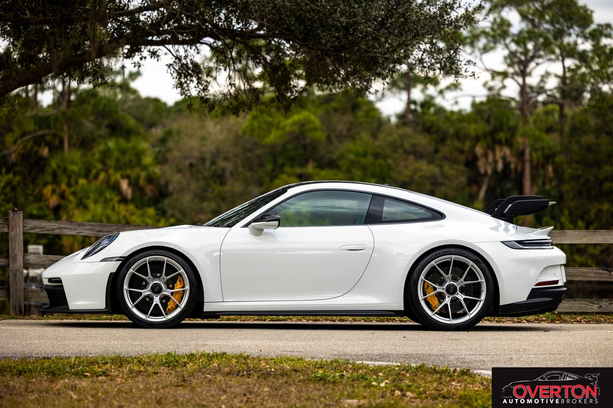 2024 Porsche 911 - 2024 Porsche 911 GT3 in White with Black Leather and Race-Tex Interior with 6-Speed! - Used - Stuart, FL 34996, United States