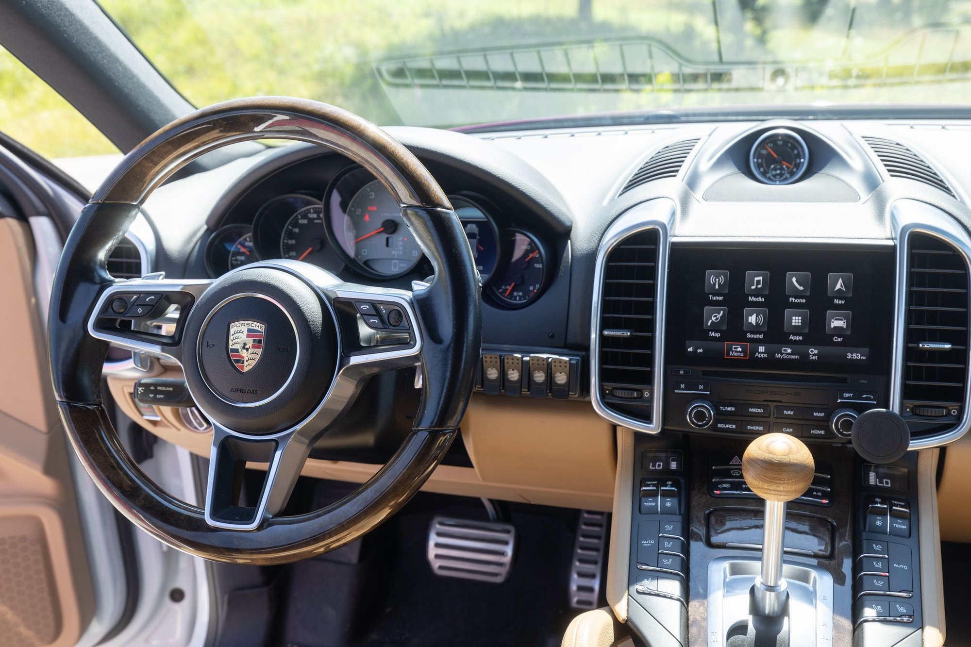 2017 Porsche Cayenne - 2017 Cayenne S - Adventure Ready With Top Notch Build - Used - VIN WP1AB2A28HLA50681 - 111,379 Miles - 6 cyl - AWD - Automatic - SUV - White - Fayetteville, AR 72704, United States