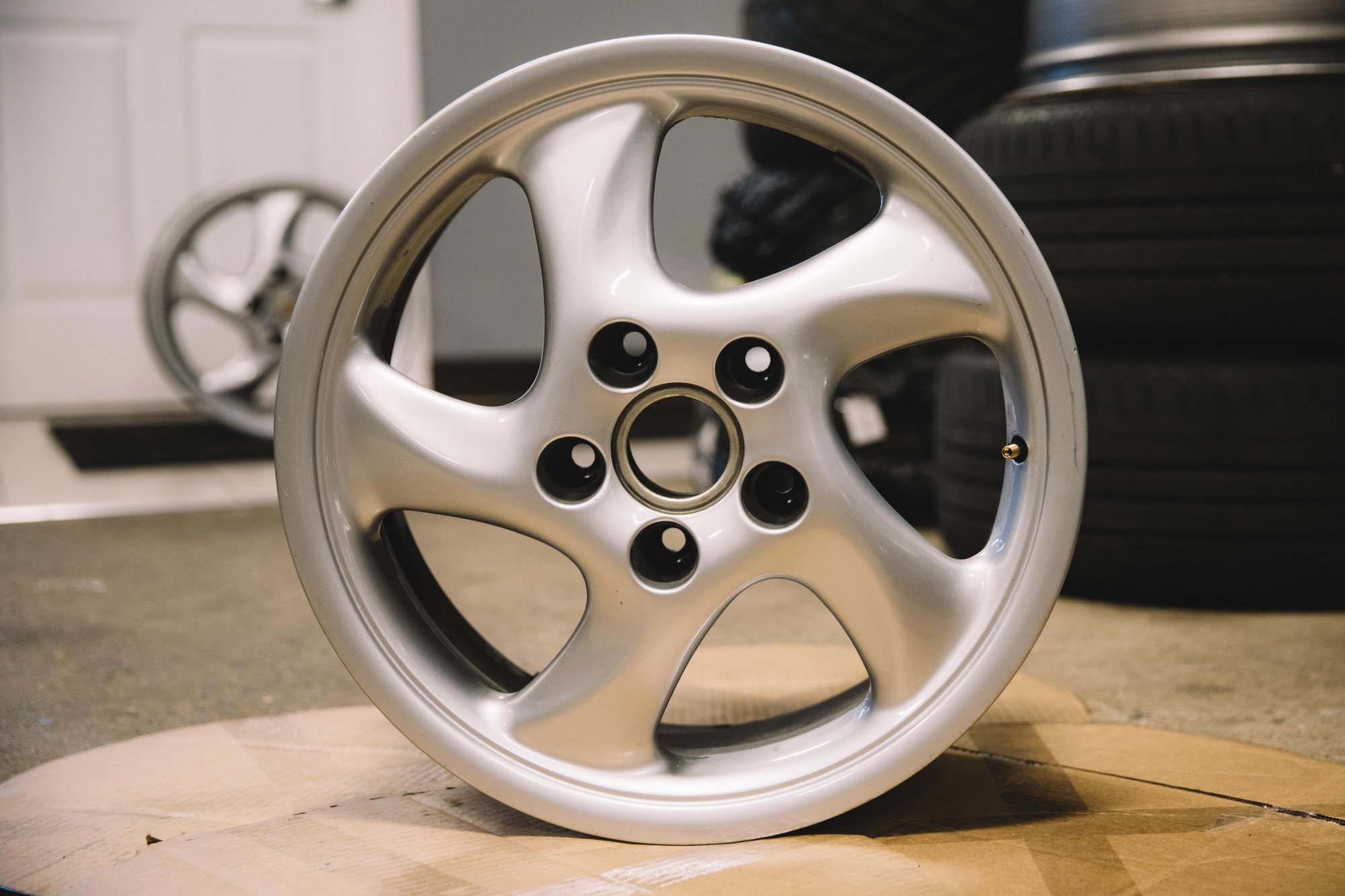 Wheels and Tires/Axles - 17" Porsche 911 996 Boxster 986 Twist Wheels in Silver - Used - 1998 to 2004 Porsche 911 - 1998 to 2004 Porsche Boxster - West Chester, PA 19382, United States