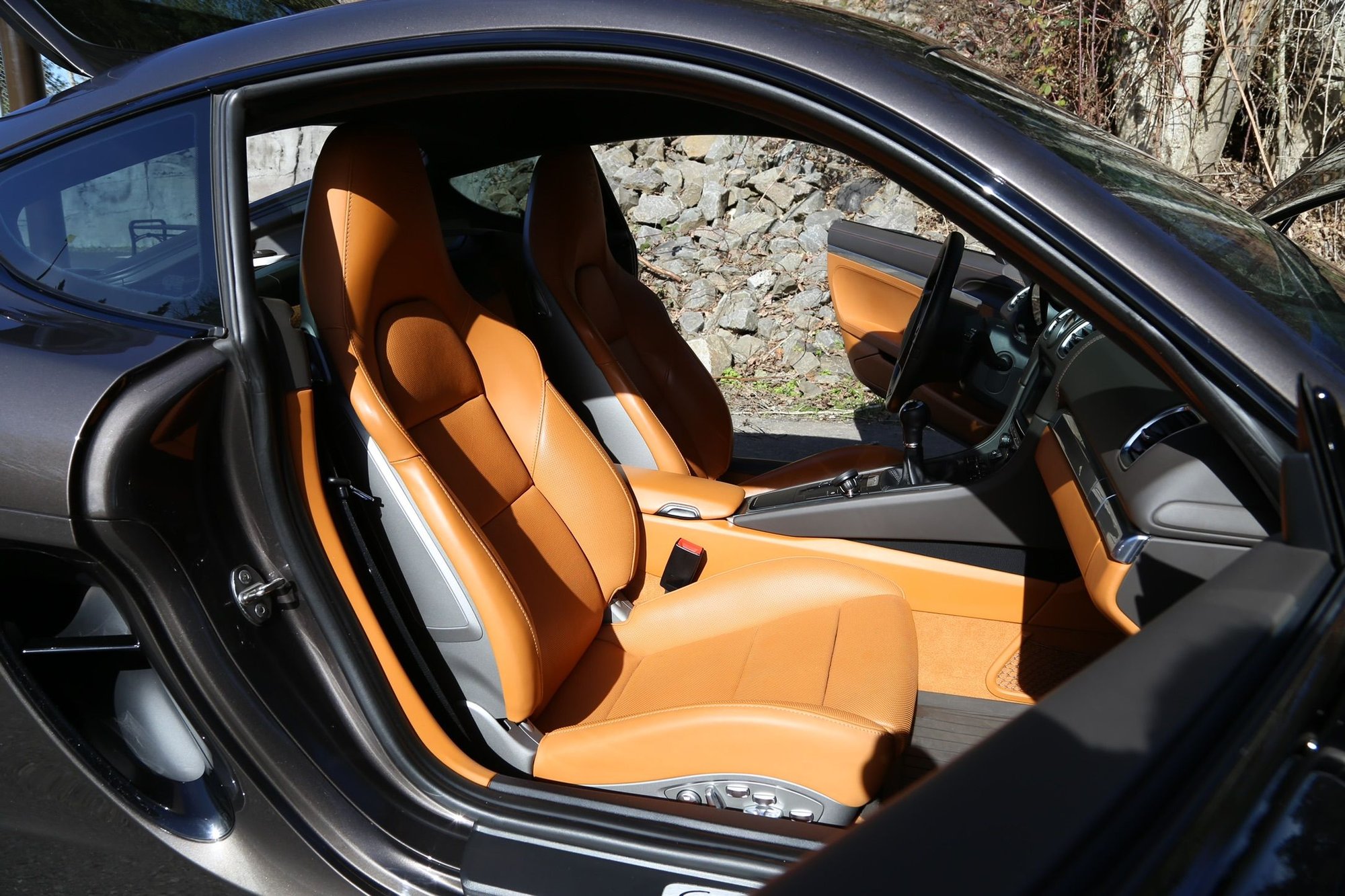 2015 Porsche Cayman - 2015 981 Cayman GTS - 6-Speed Manual, PTV, 18-Way Seats - Used - VIN WP0AB2A82FK184594 - 36,000 Miles - 6 cyl - 2WD - Manual - Coupe - Brown - Sherwood, OR 97140, United States